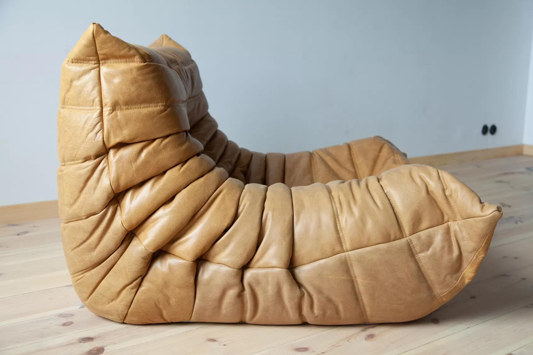 Fotel wypoczynkowy Togo, skóra brązowa camel - 51810