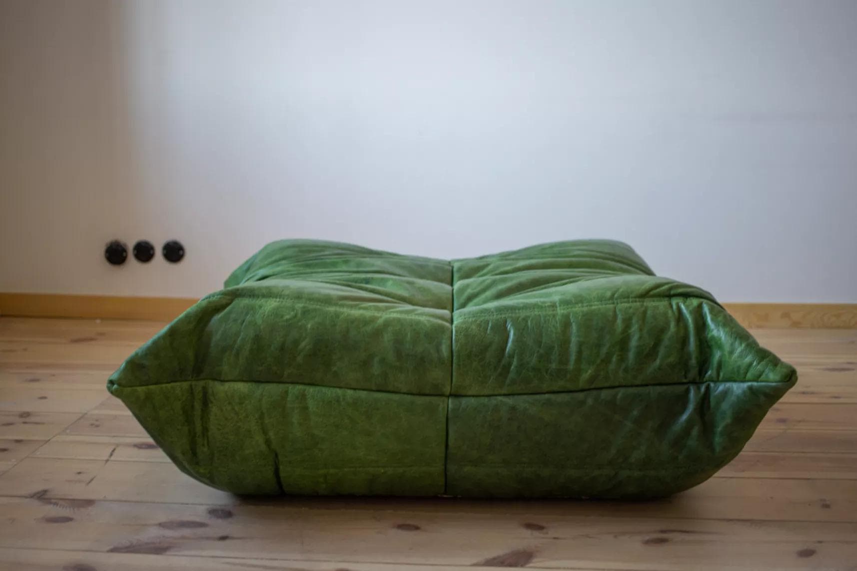 Podnóżek Togo, skóra zielona dubai - 51763