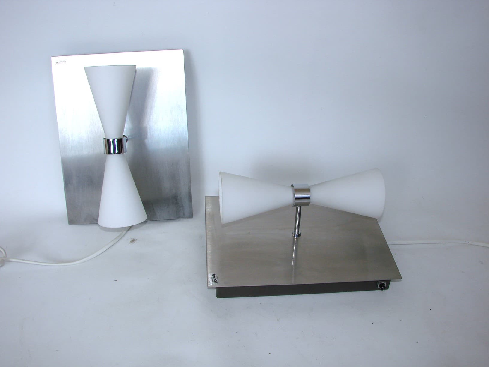 Para kinkietów HERSTAL Modern, srebrny, stal szczotkowana, szkło satynowe, lata 2000 - 52283