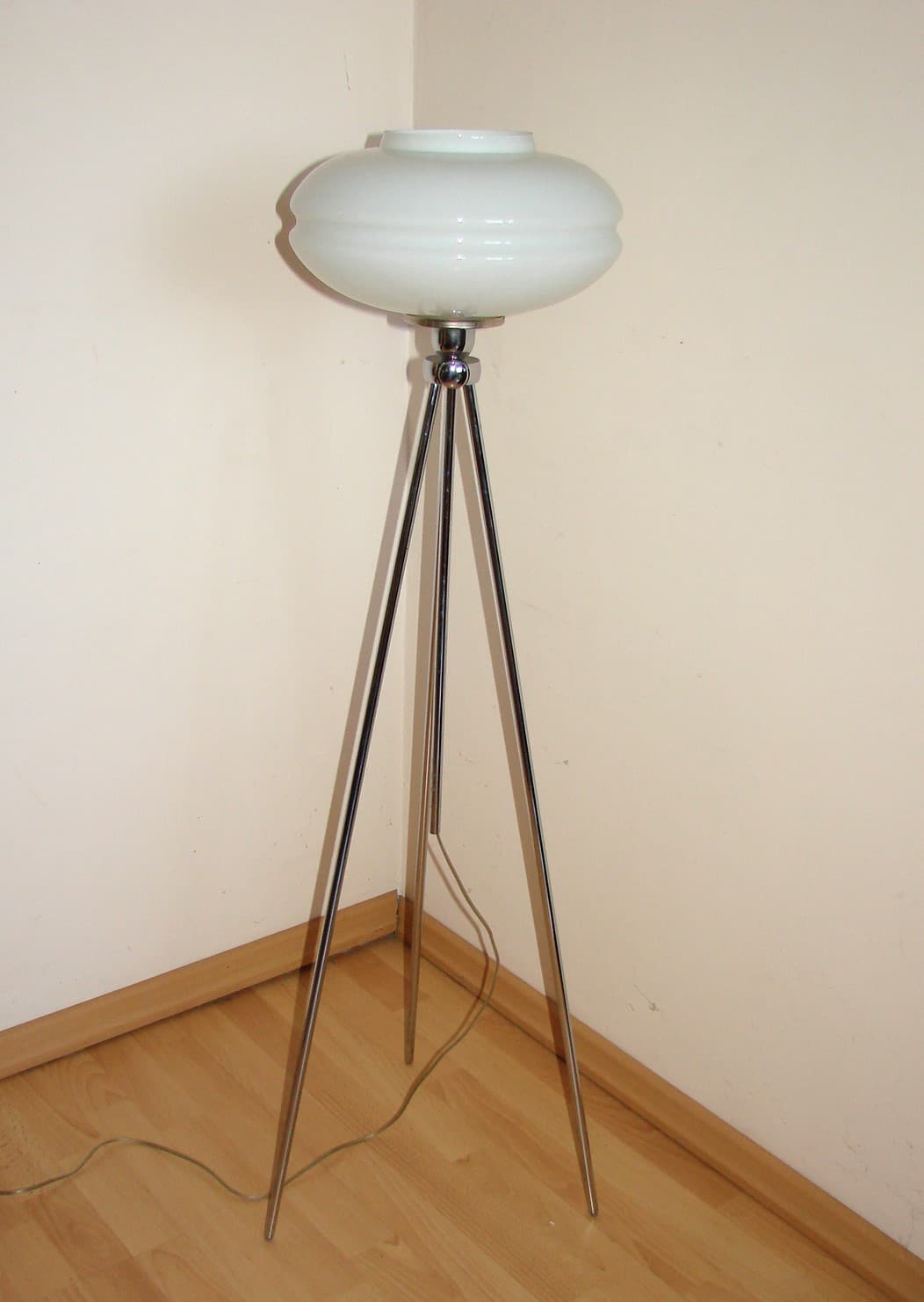 Lampa podłogowa, srebrny, stal chromowana, szkło, lata 90. - 52312