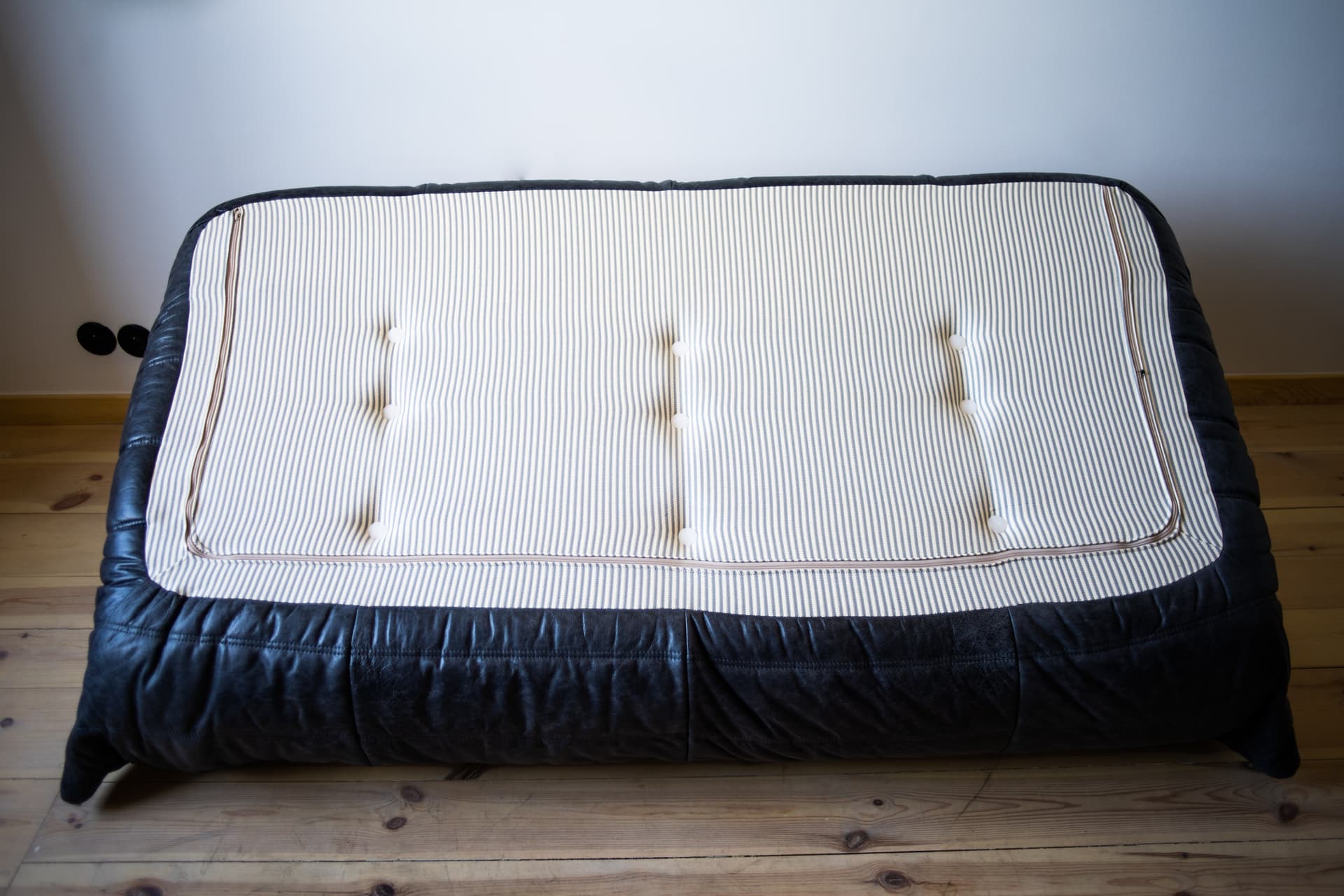 Sofa Togo trzyosobowa, skóra czarna dubai - 52435