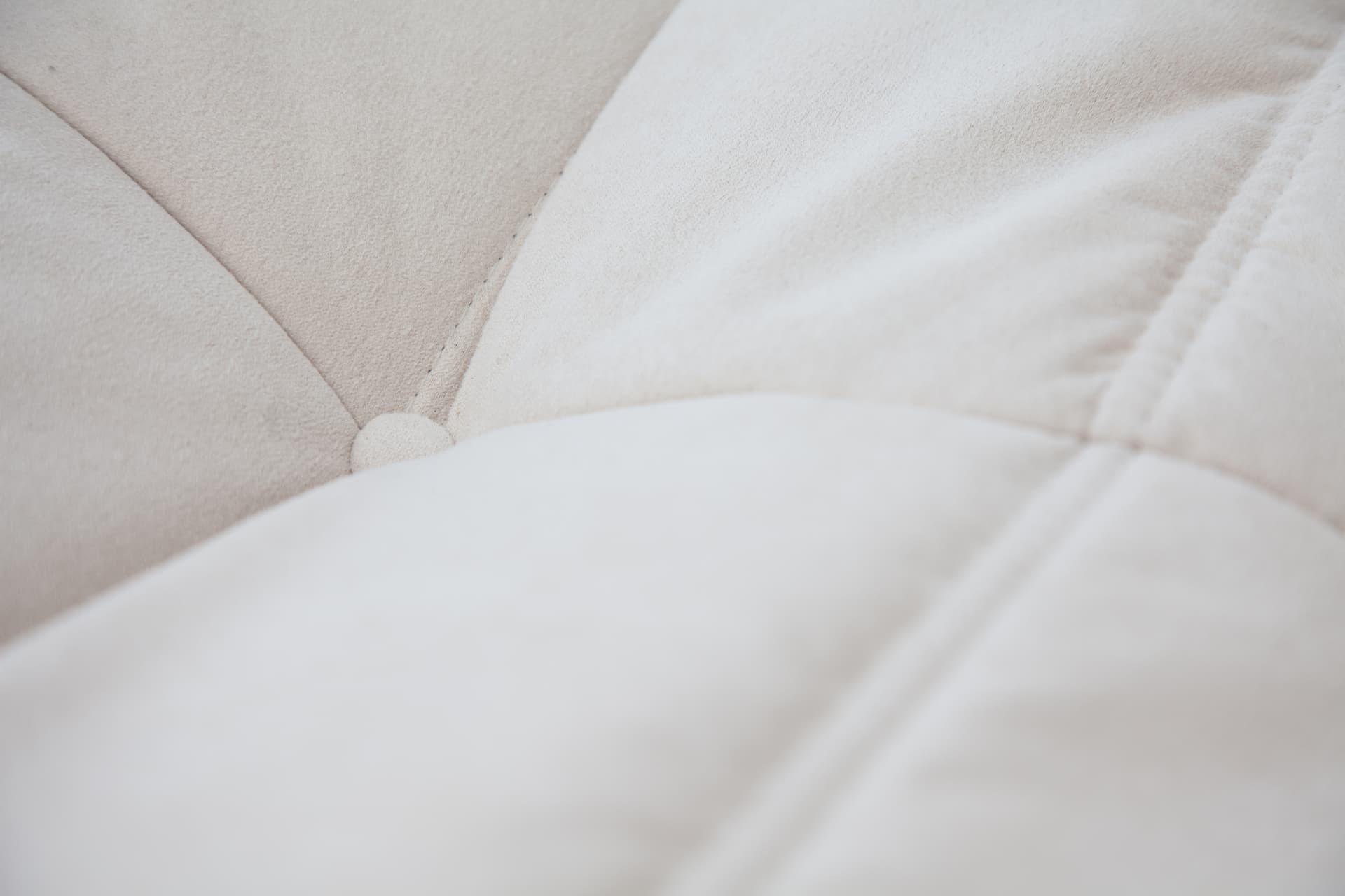 Sofa Togo trzyosobowa, mikrofibra off-white - 52410