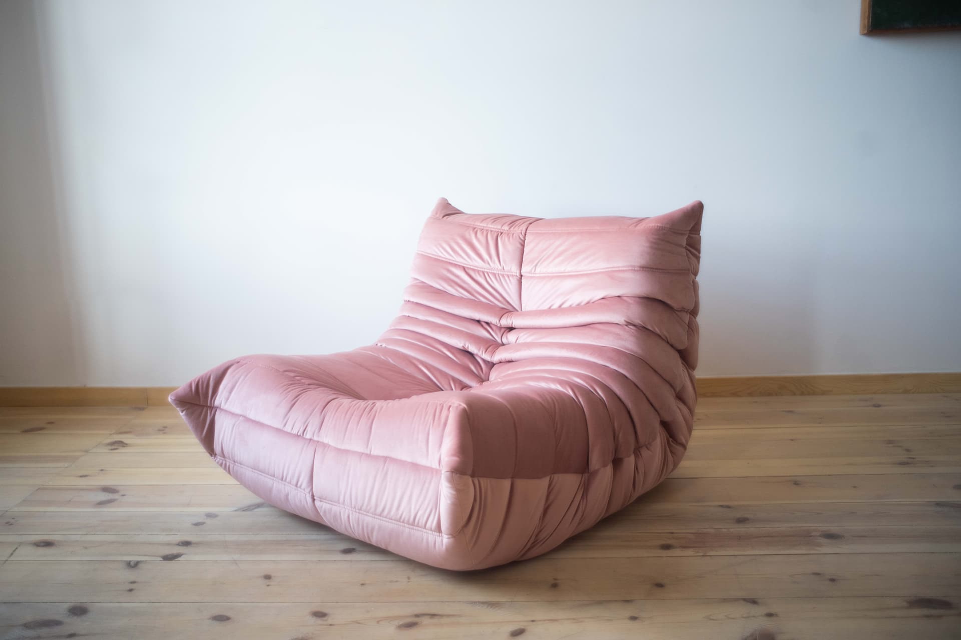 Fotel wypoczynkowy Togo, velvet perłowy róż - 52544