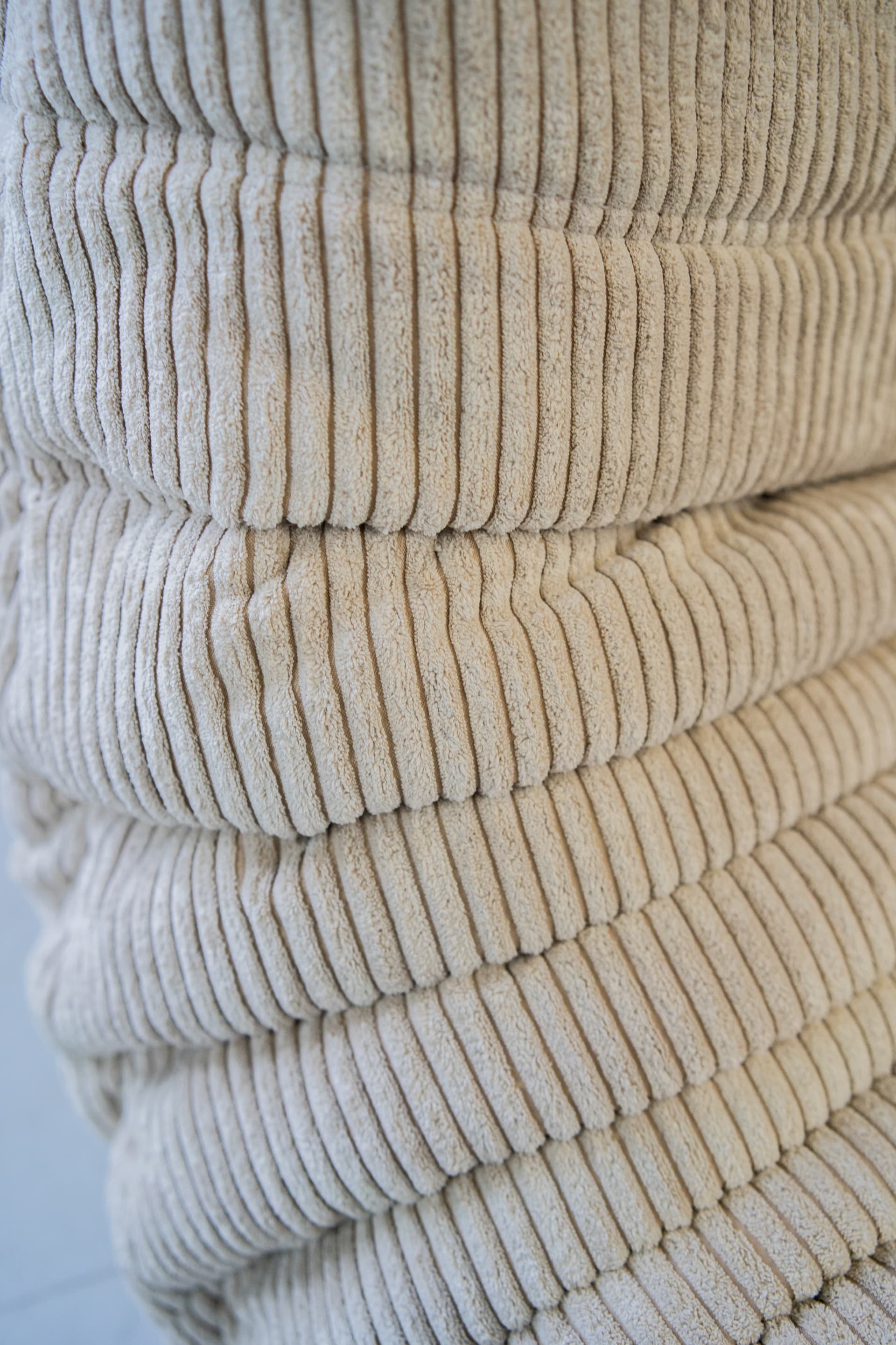 Sofa Togo dwuosobowa, cord beżowy - 52515