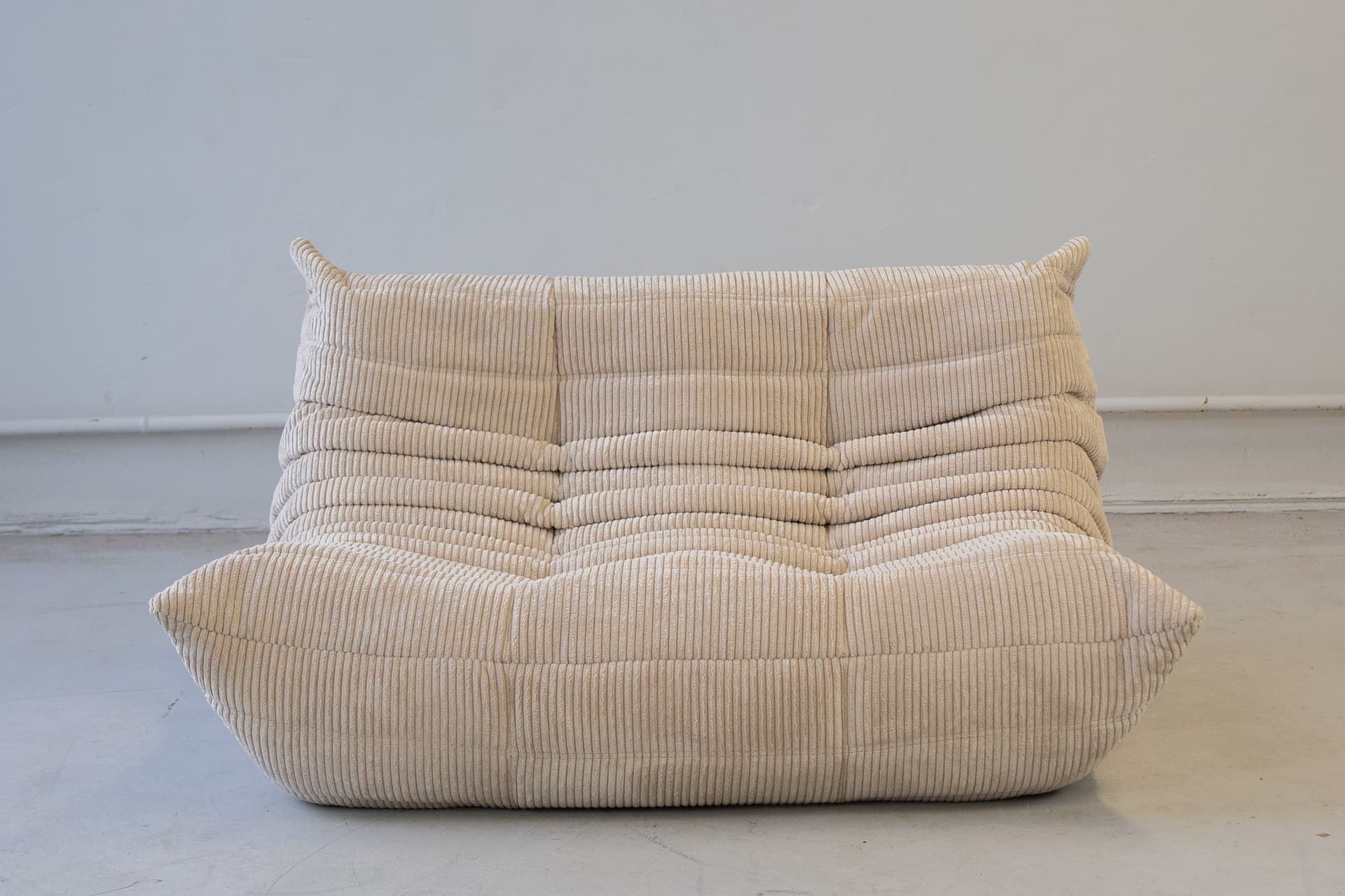 Sofa Togo dwuosobowa, cord beżowy - 52513