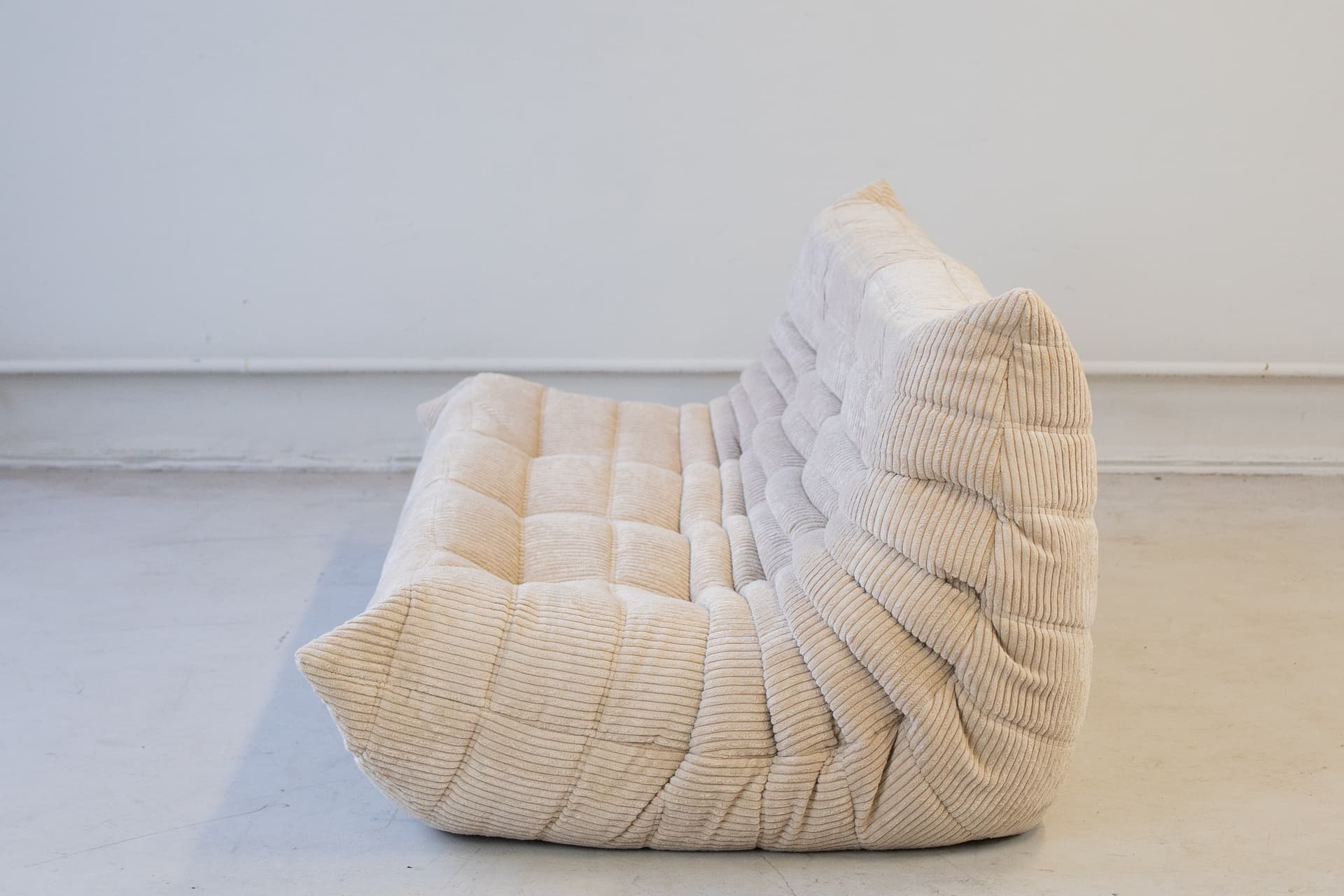 Sofa Togo trzyosobowa, cord beżowy - 52504