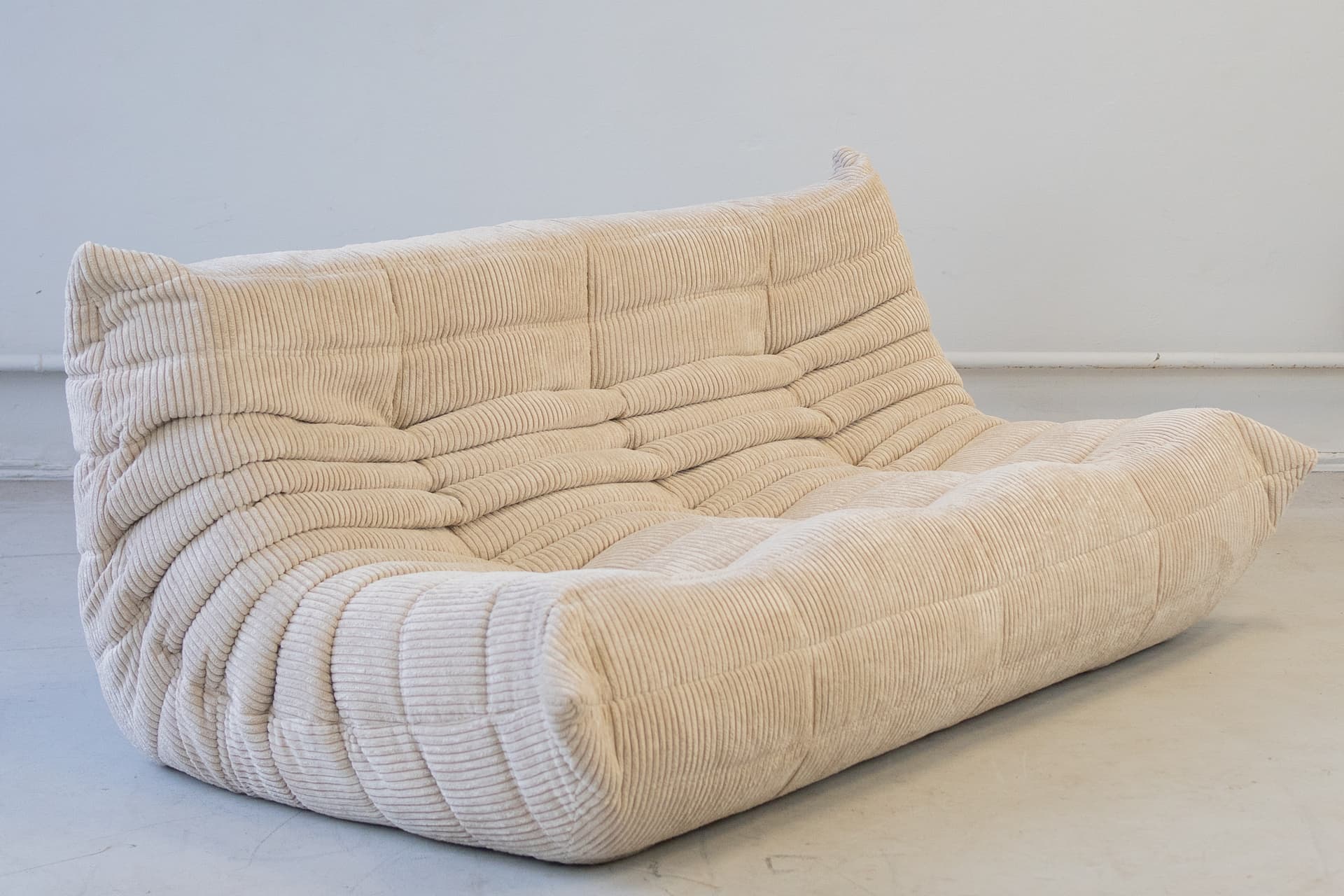 Sofa Togo trzyosobowa, cord beżowy - 52509