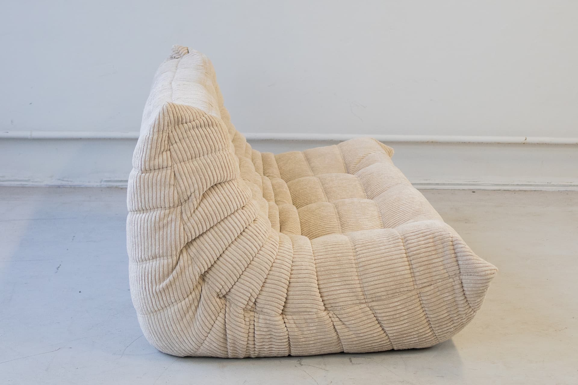 Sofa Togo trzyosobowa, cord beżowy - 52508