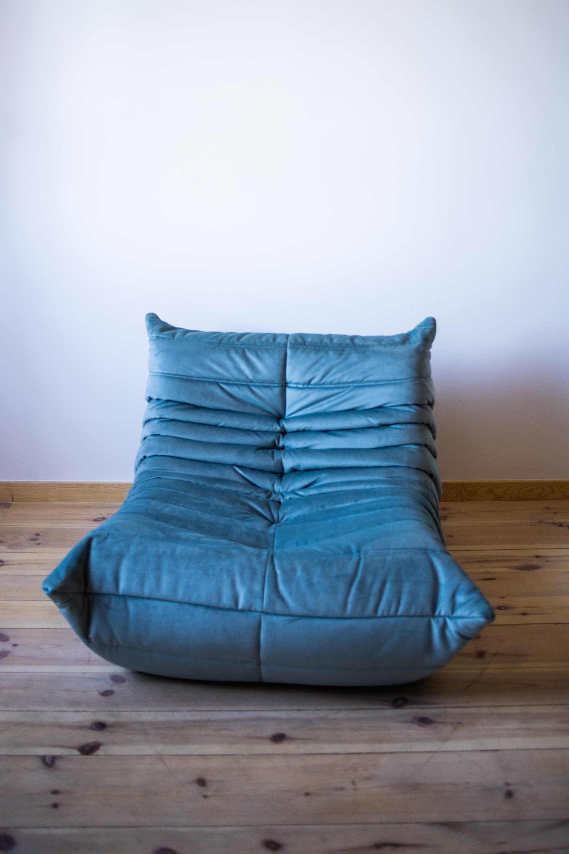 Fotel wypoczynkowy Togo, velvet błękitny lazur - 165142