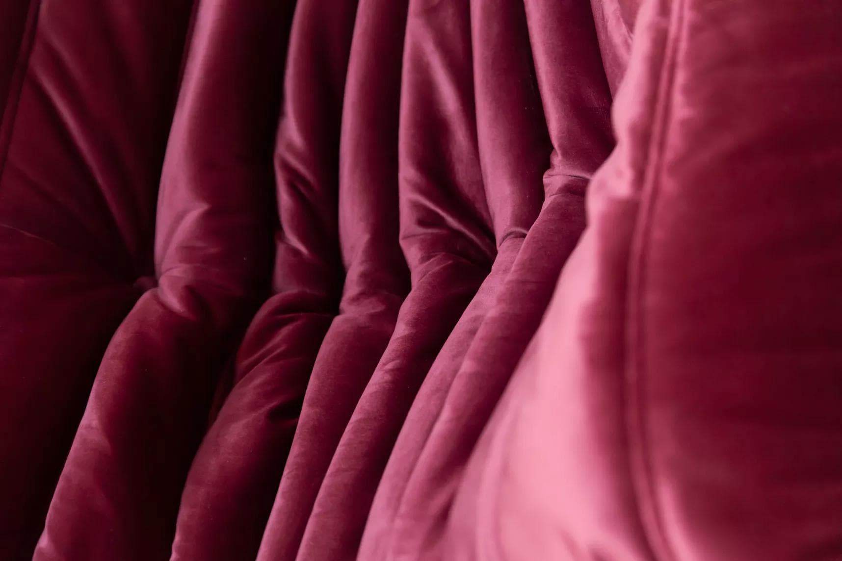 Fotel wypoczynkowy Togo, velvet bordowy - 165666