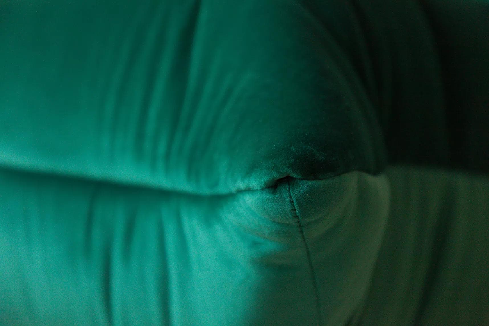 Fotel wypoczynkowy Togo, velvet zielony szmaragd - 165703