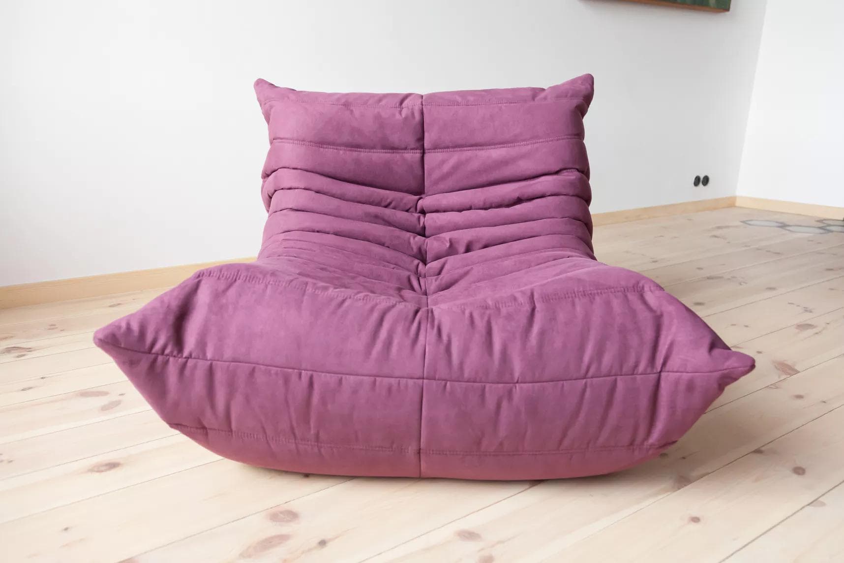 Fotel wypoczynkowy Togo, mikrofibra bakłażan - 165725