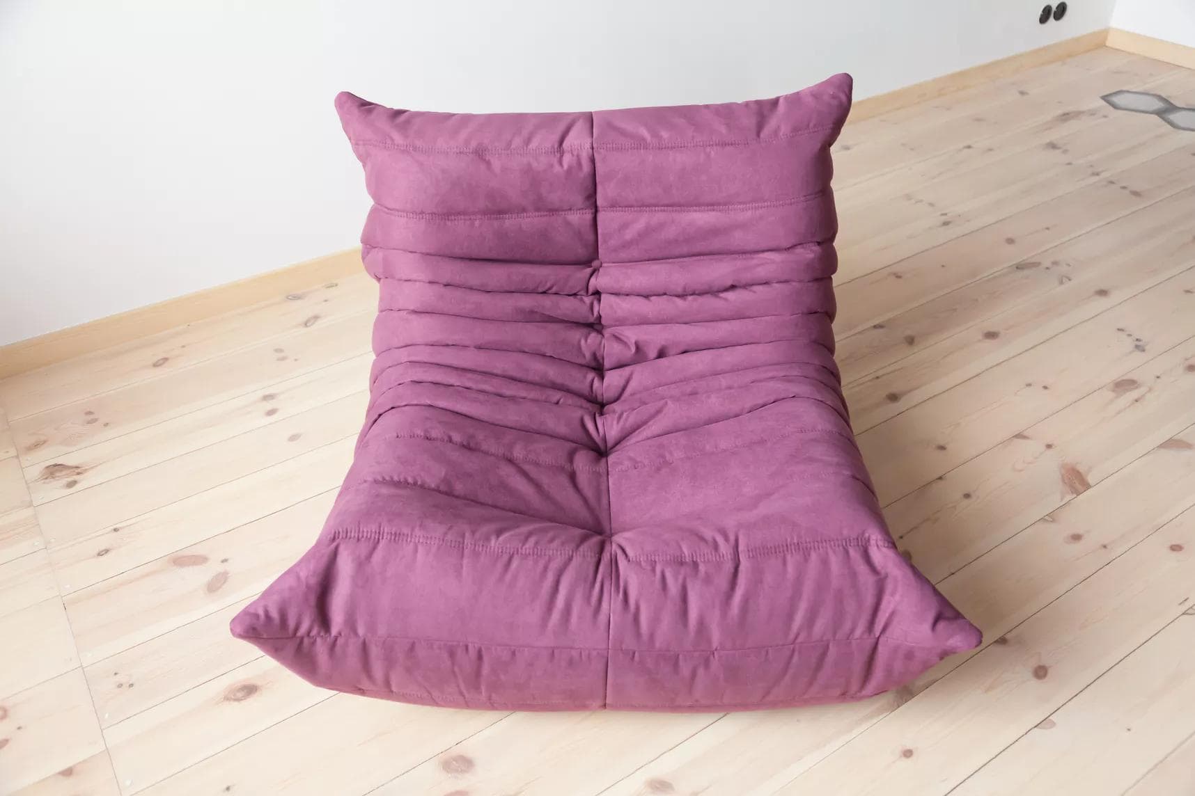 Fotel wypoczynkowy Togo, mikrofibra bakłażan - 165730