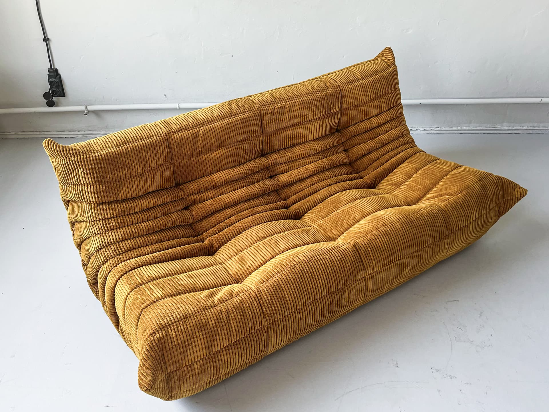 Sofa Togo trzyosobowa, cord piaskowy brąz - 166132