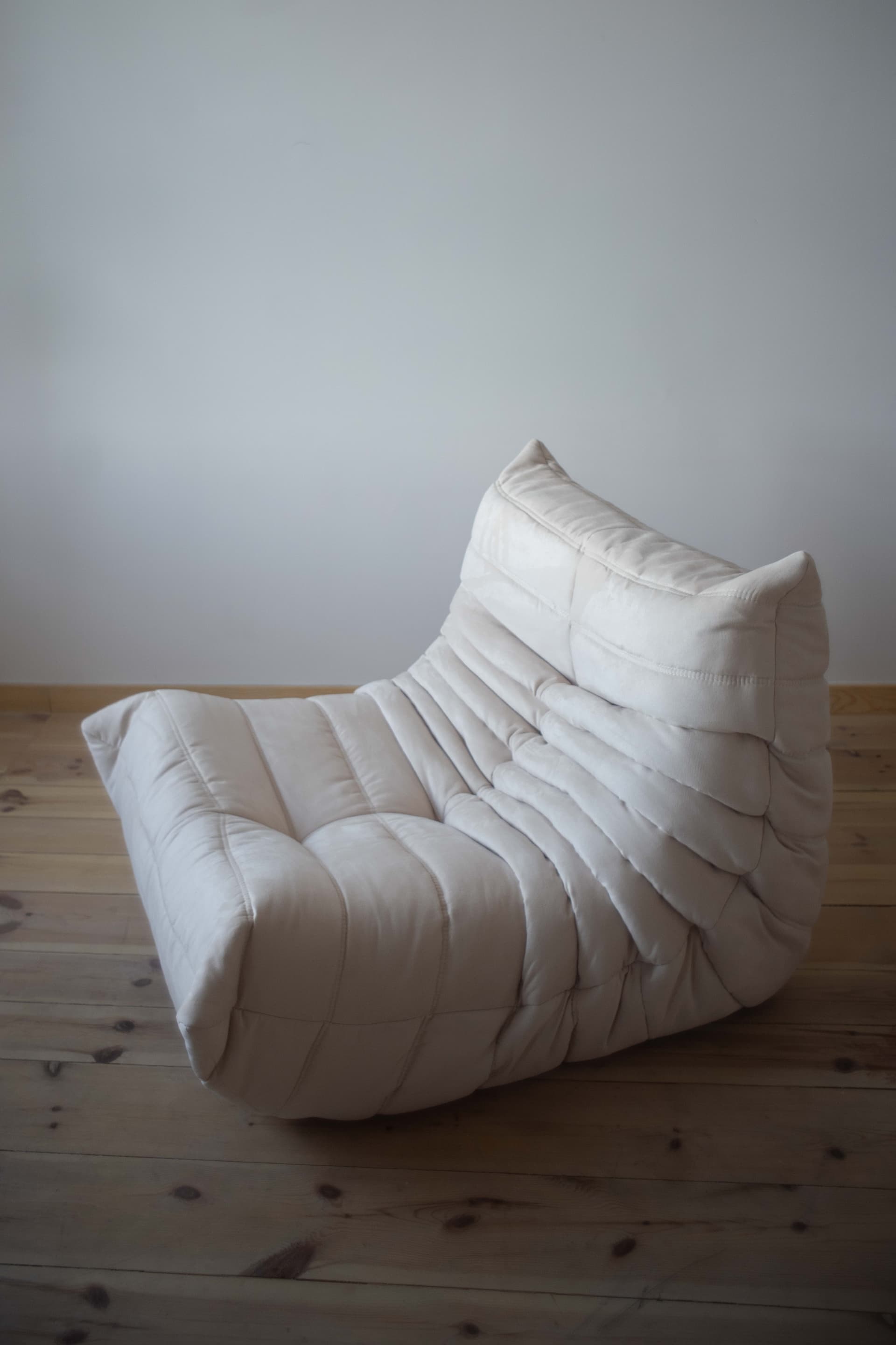 Fotel wypoczynkowy Togo z podnóżkiem, velvet off-white - 165408