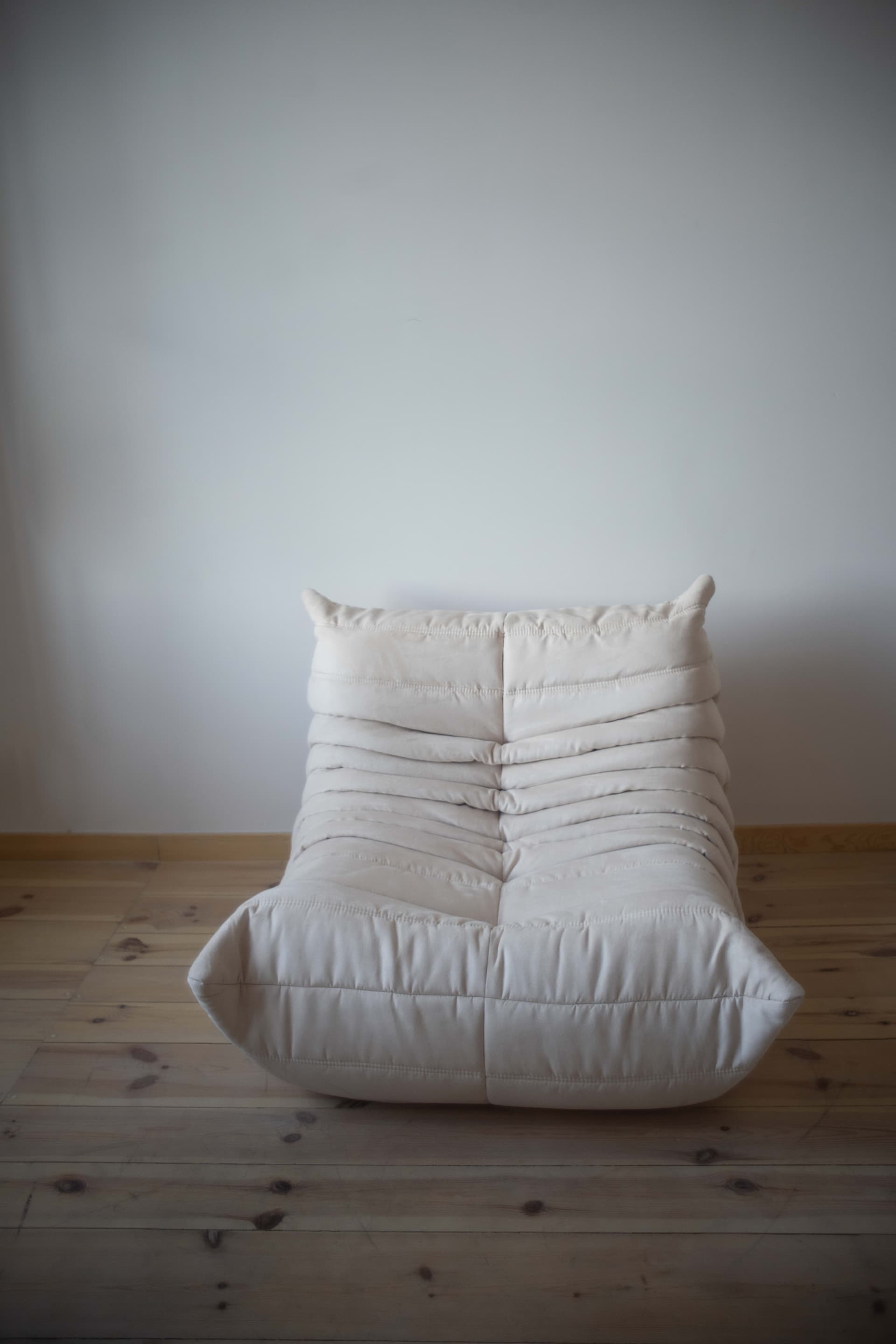 Fotel wypoczynkowy Togo z podnóżkiem, velvet off-white - 165407