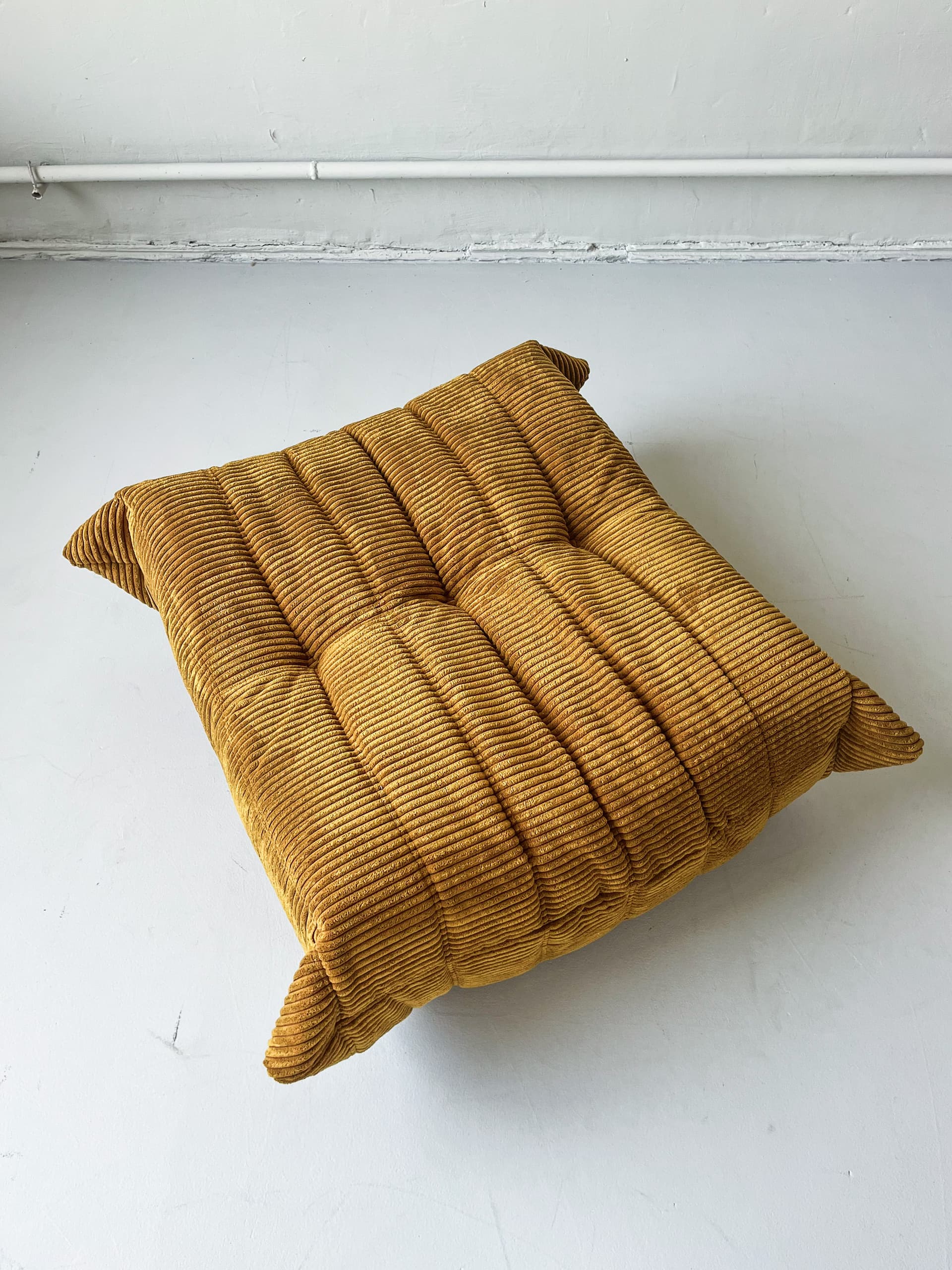 Podnóżek Togo, cord piaskowy brąz - 165386