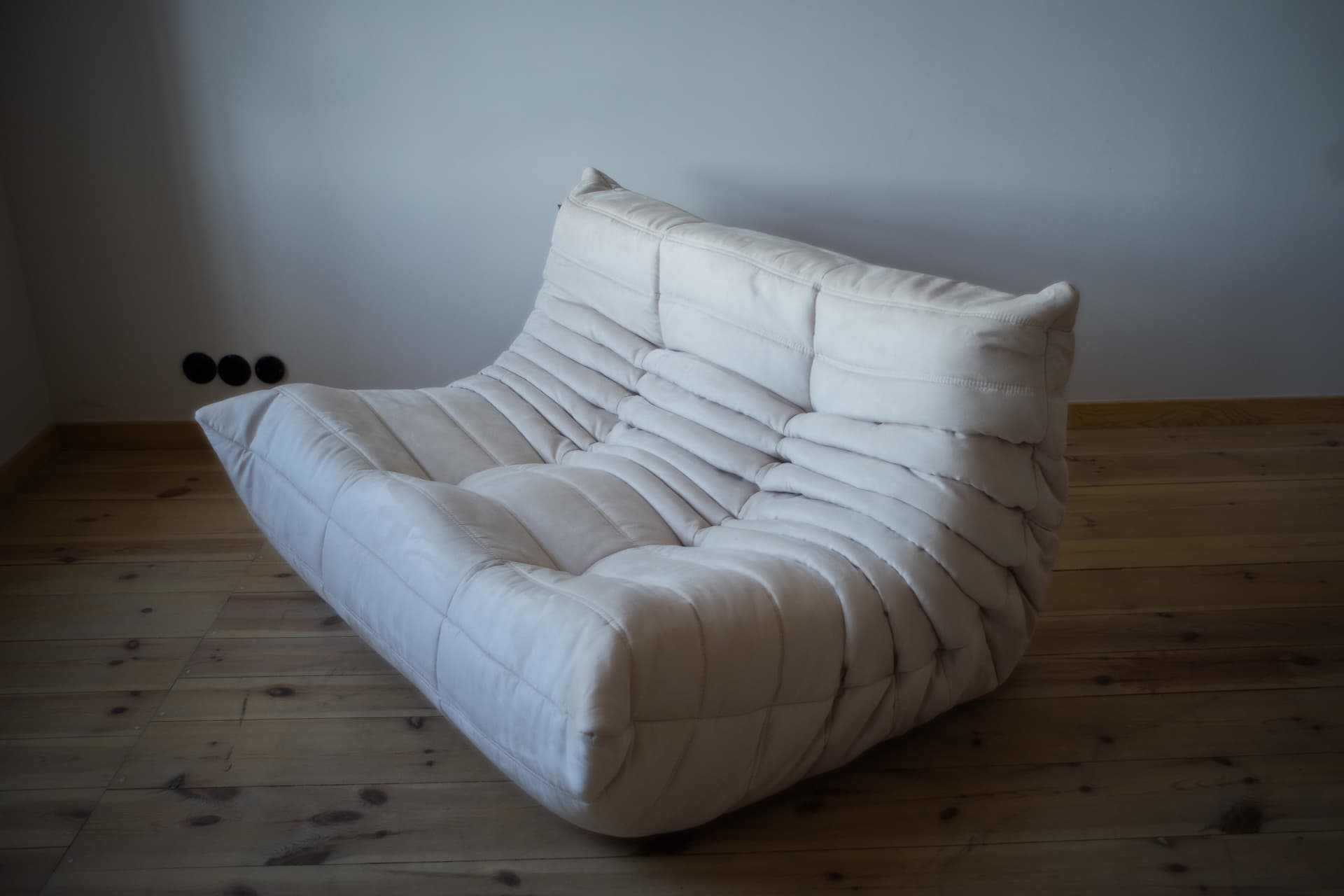 Sofa Togo dwuosobowa, velvet off-white - 165420