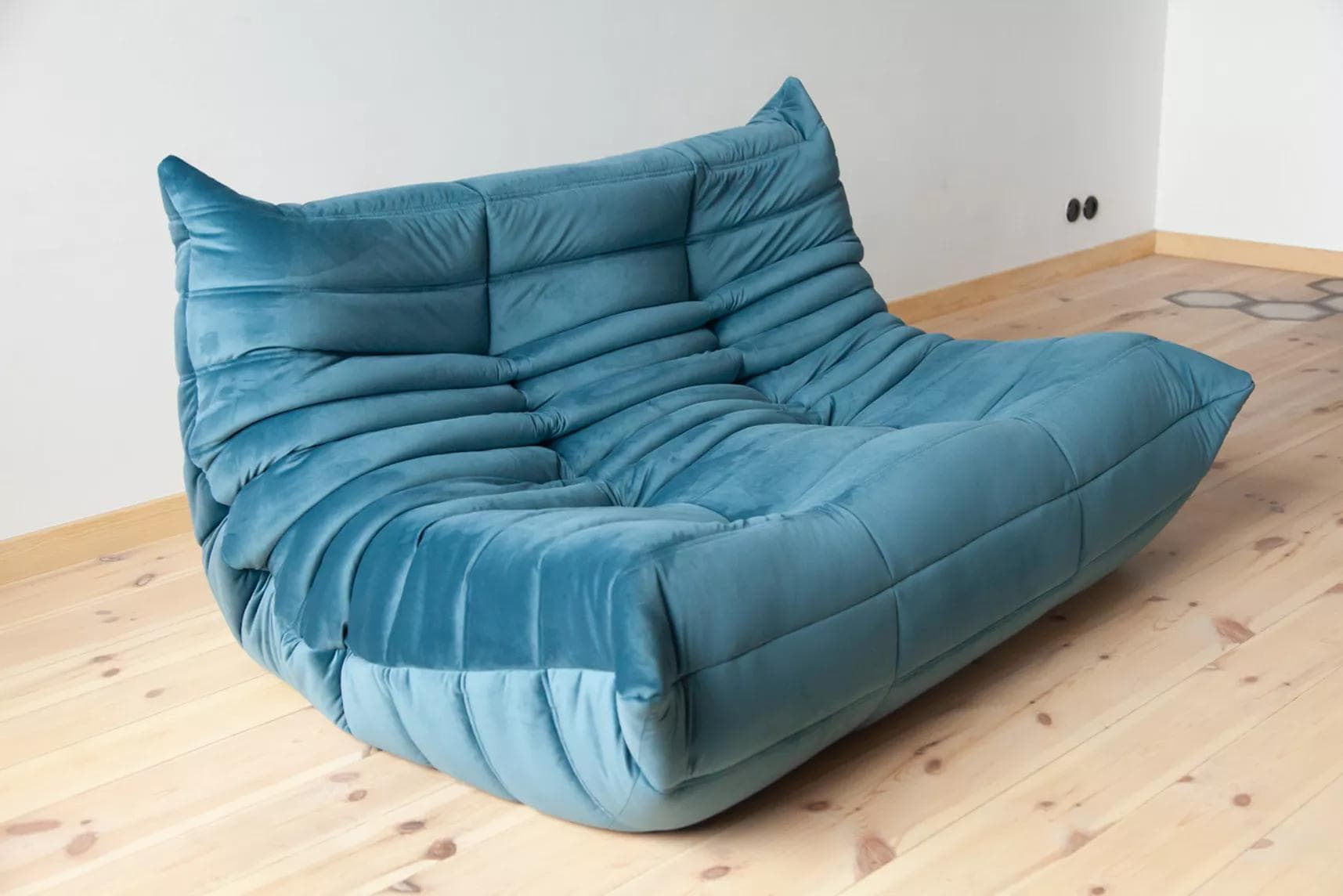 Sofa Togo dwuosobowa, velvet błękitny morski - 166313