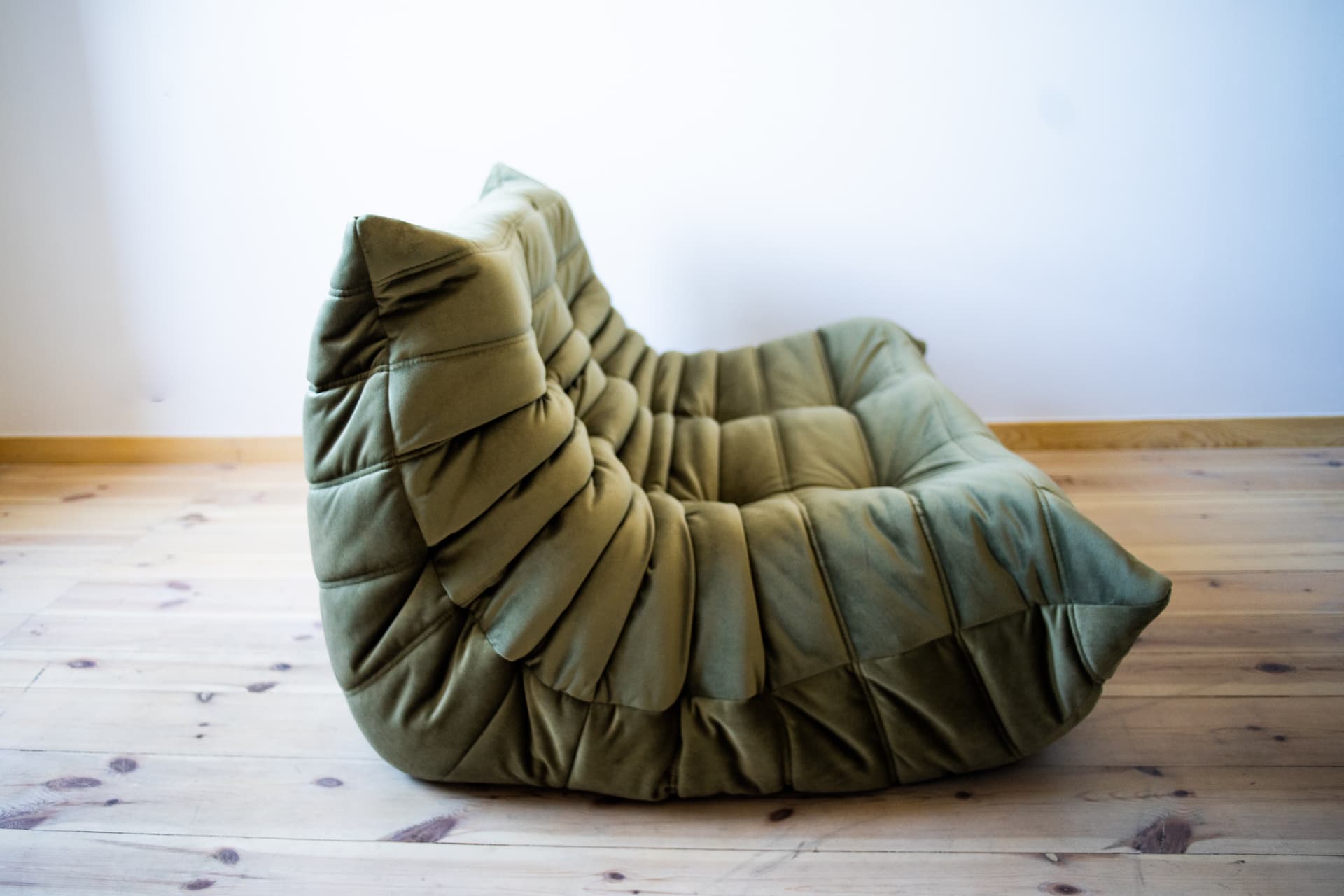 Sofa Togo dwuosobowa, velvet zielony khaki - 166317