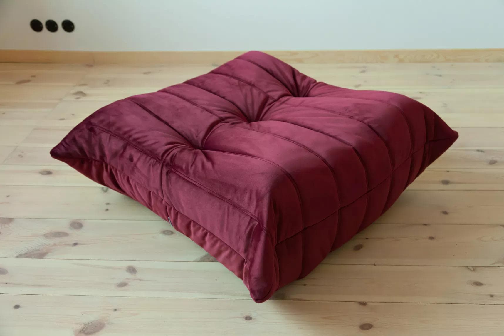 Fotel wypoczynkowy Togo z podnóżkiem, velvet bordowy - 166490