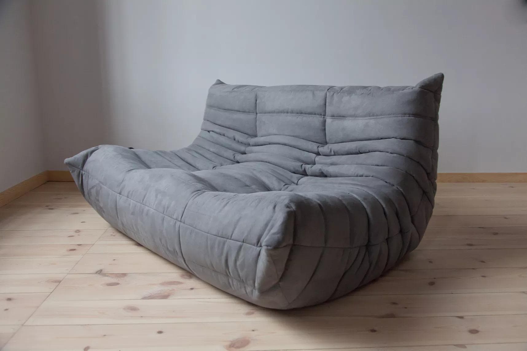 Sofa Togo dwuosobowa, mikrofibra szara - 166257