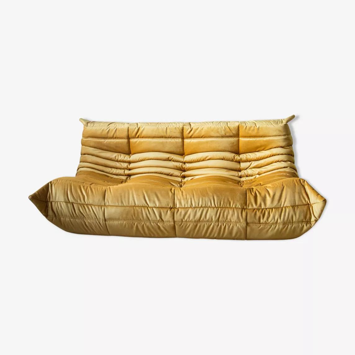 Sofa Togo trzyosobowa, velvet złoty - 166397