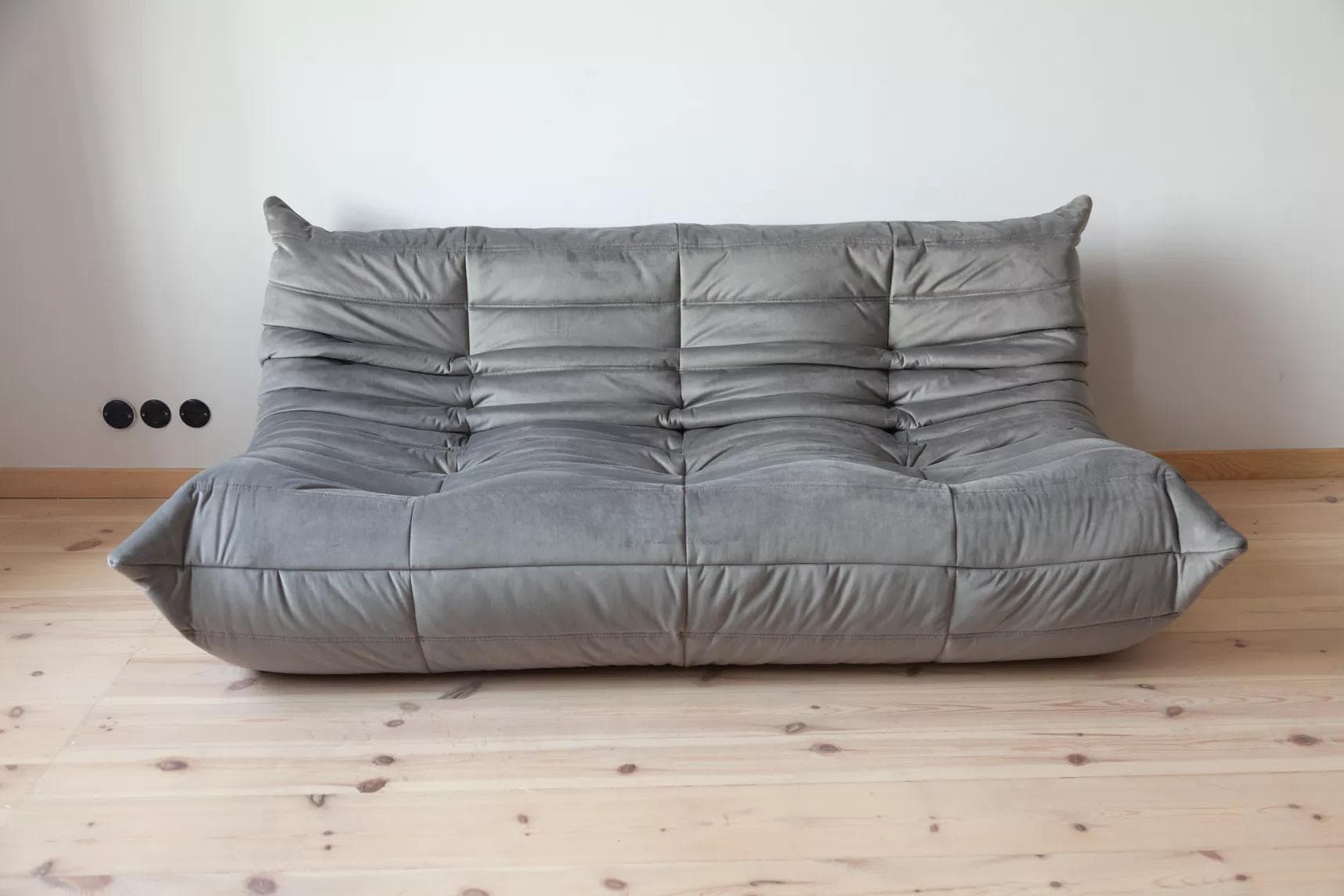Sofa Togo trzyosobowa, velvet szary srebrny - 166377