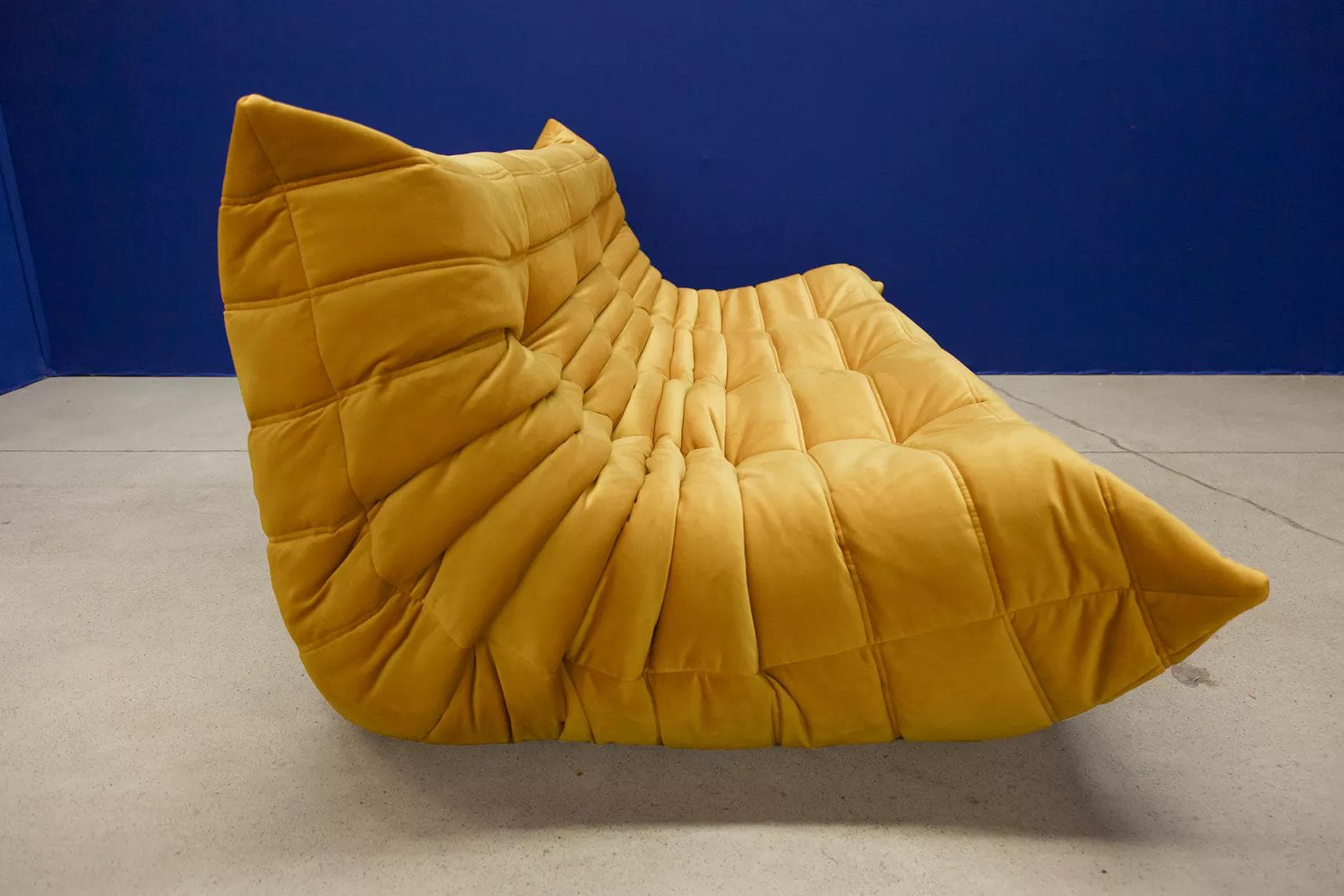 Sofa Togo dwuosobowa, velvet musztardowy żółty - 166032