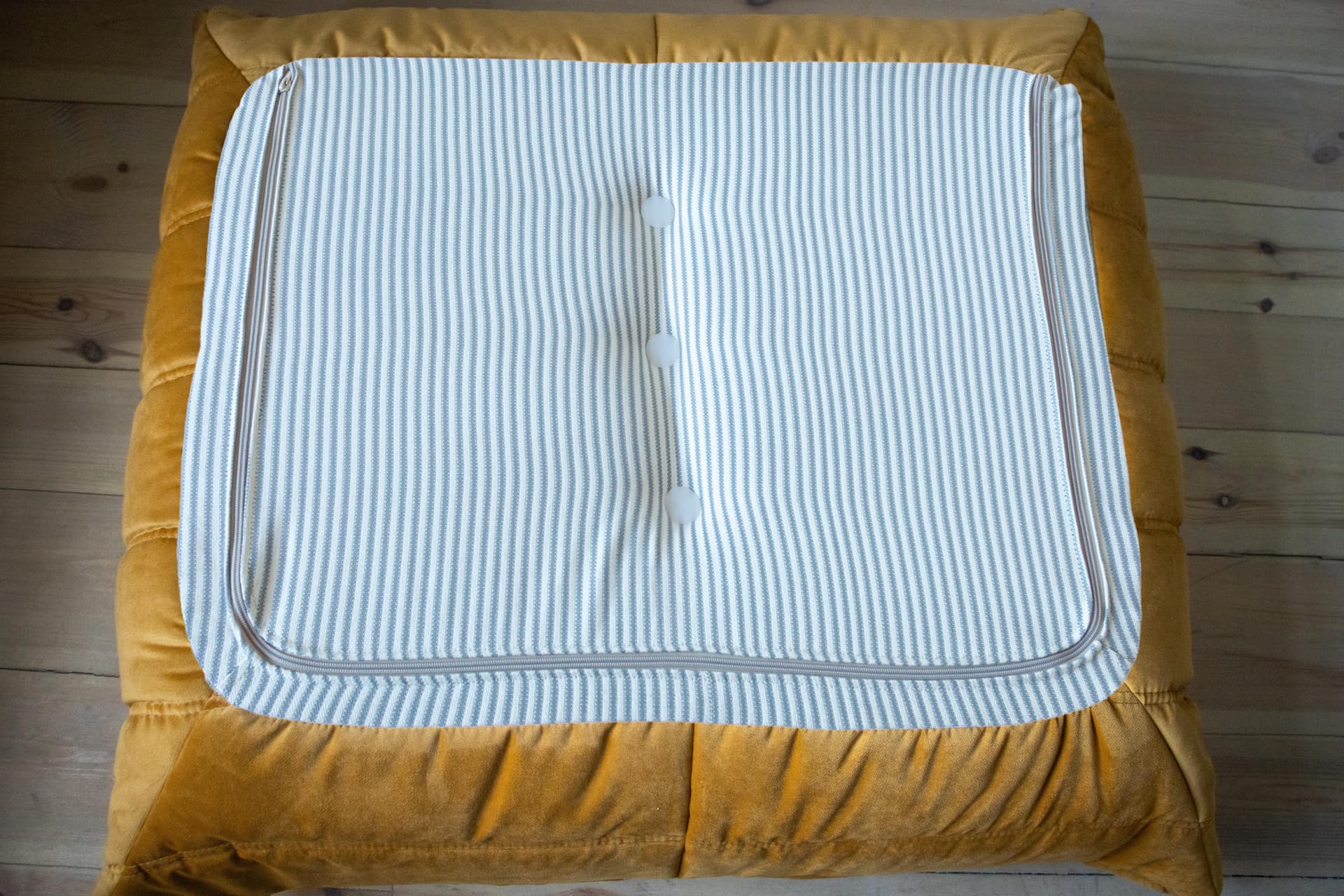 Zestaw wypoczynkowy Togo 5 części, velvet złoty - 166525