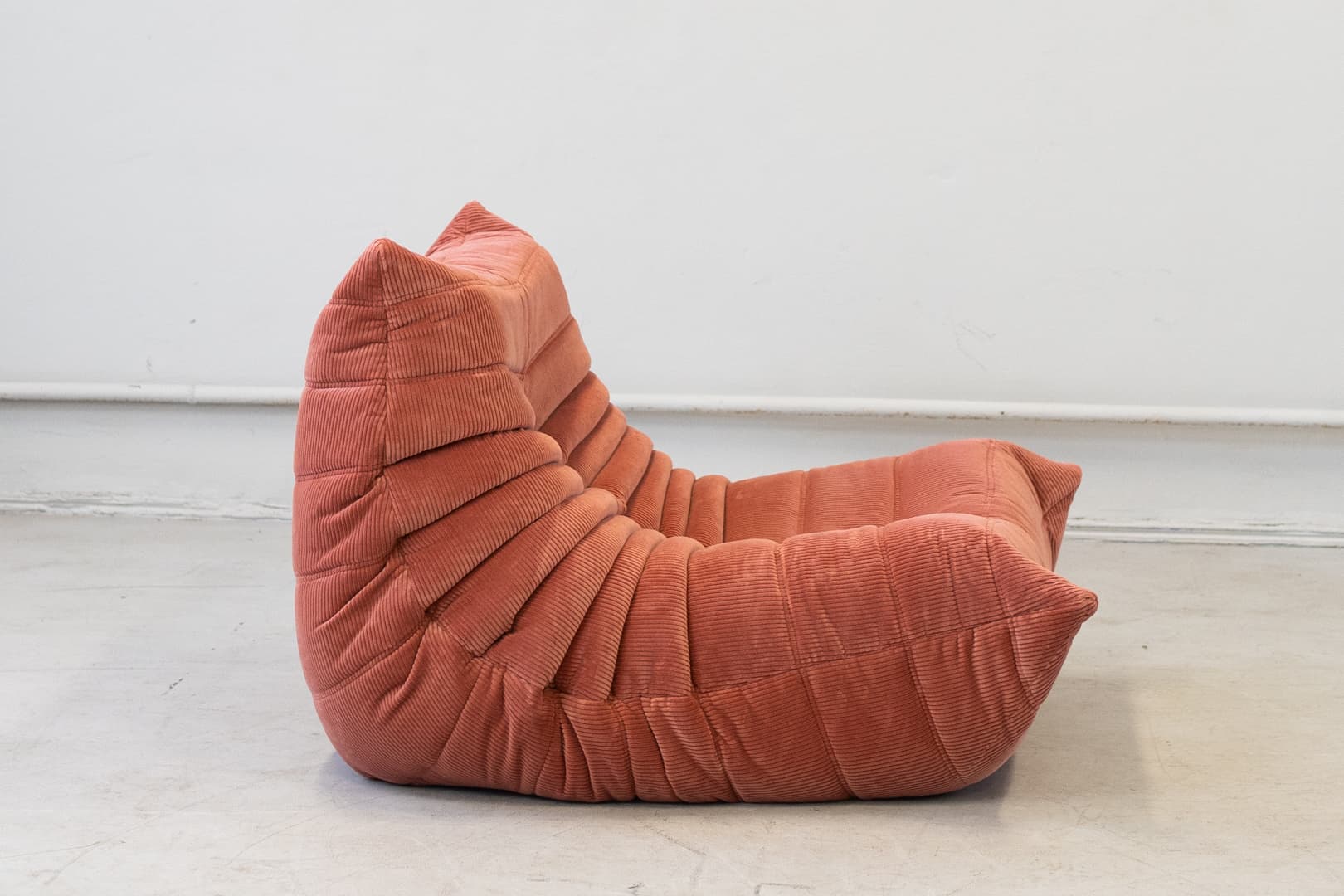 Fotel wypoczynkowy Togo, cord coral - 166826