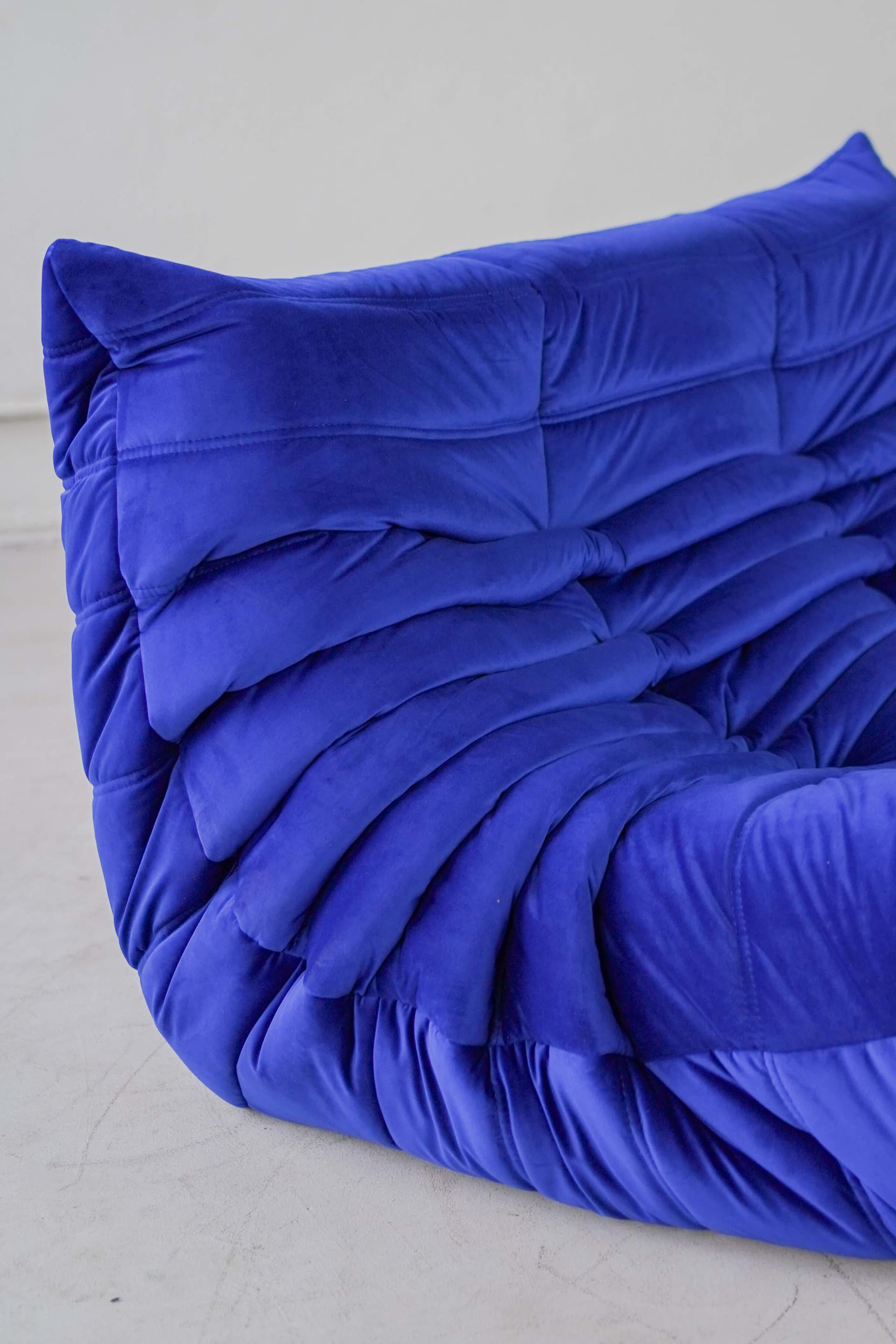 Sofa Togo dwuosobowa, velvet kobalt - 390901