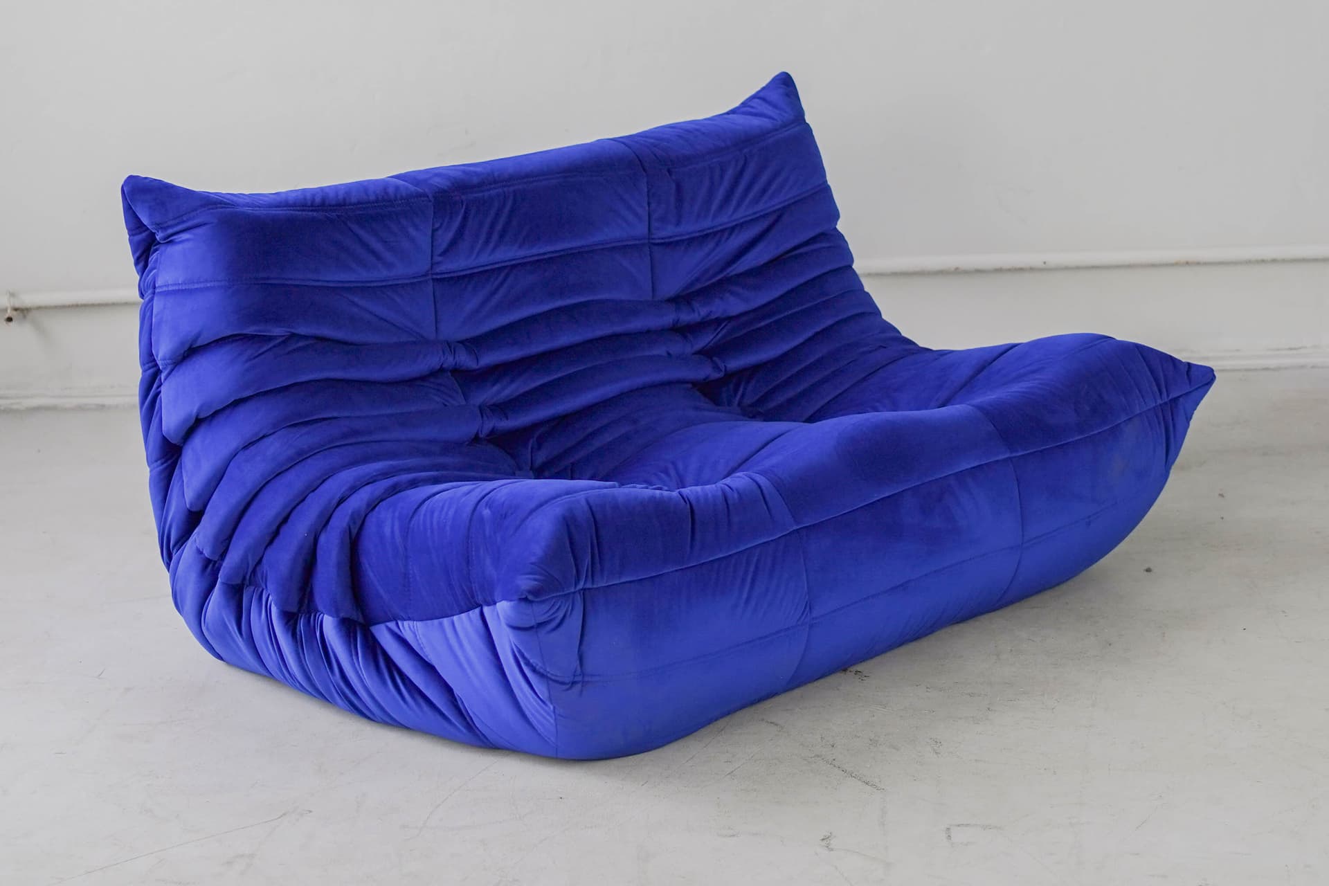 Sofa Togo dwuosobowa, velvet kobalt - 390893