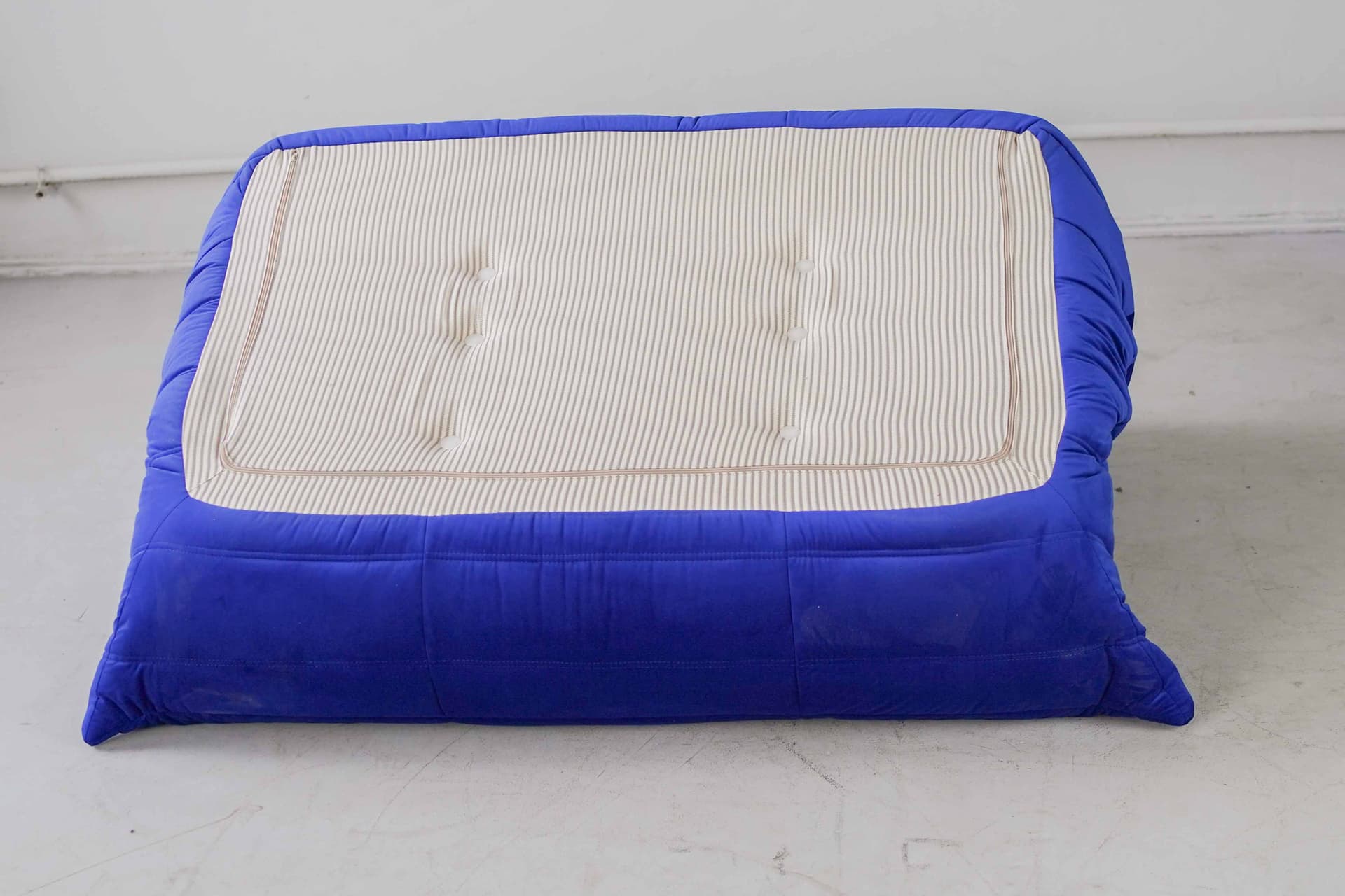 Sofa Togo dwuosobowa, velvet kobalt - 390900