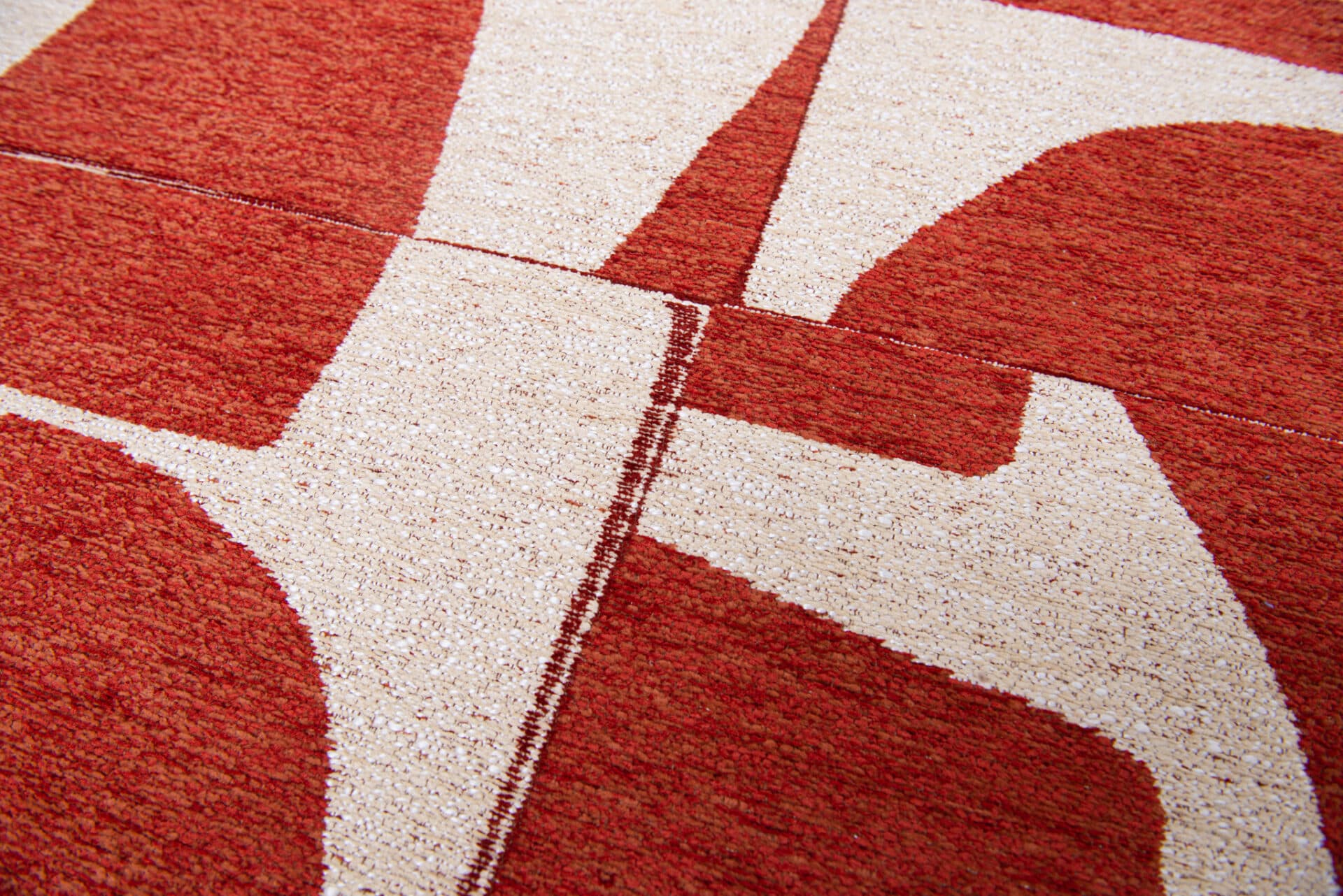 Rug PAPERCUT RUST red 280x390 cm, Louis De Poortere - 147902