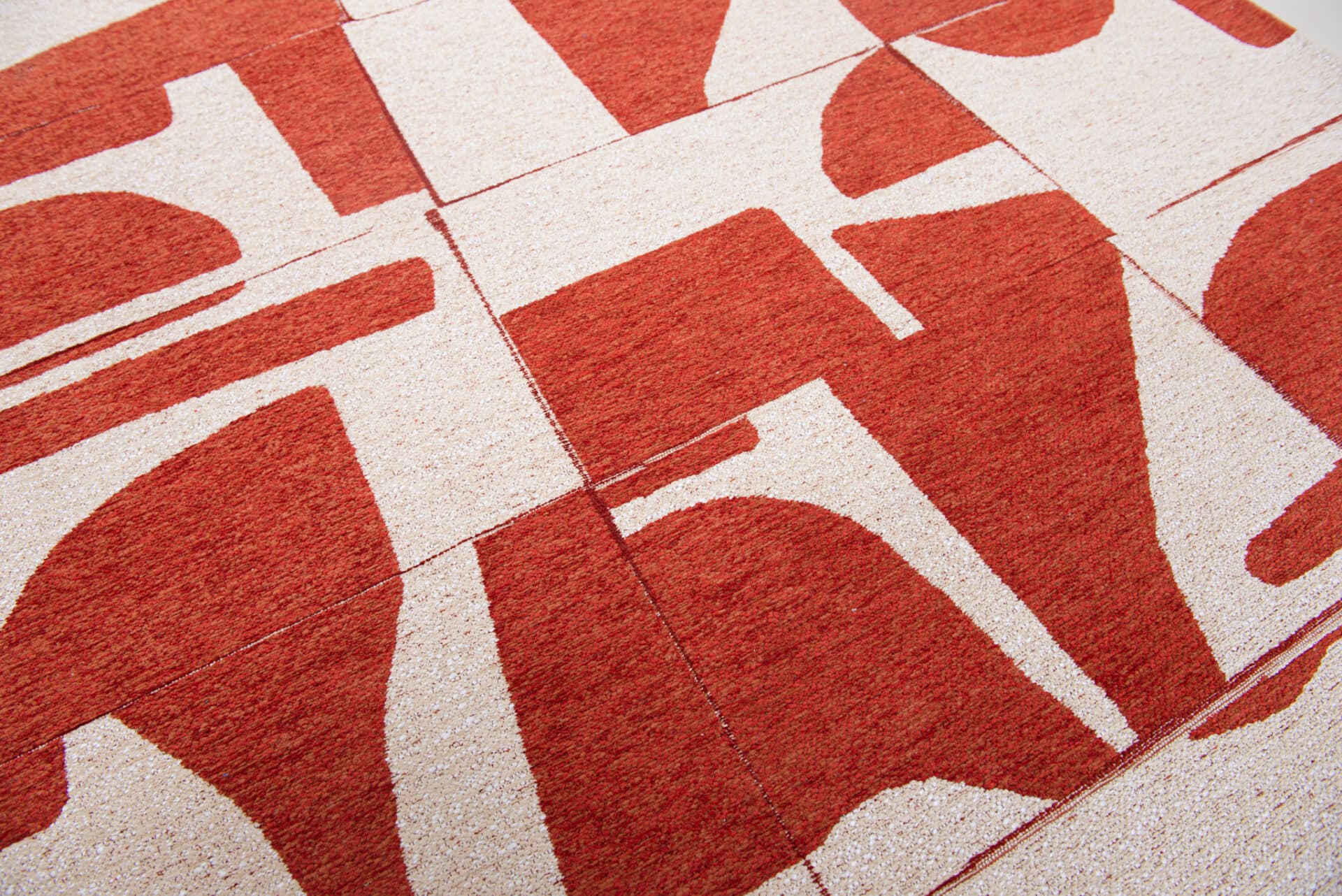 Rug PAPERCUT RUST red 140x200 cm, Louis De Poortere - 147871