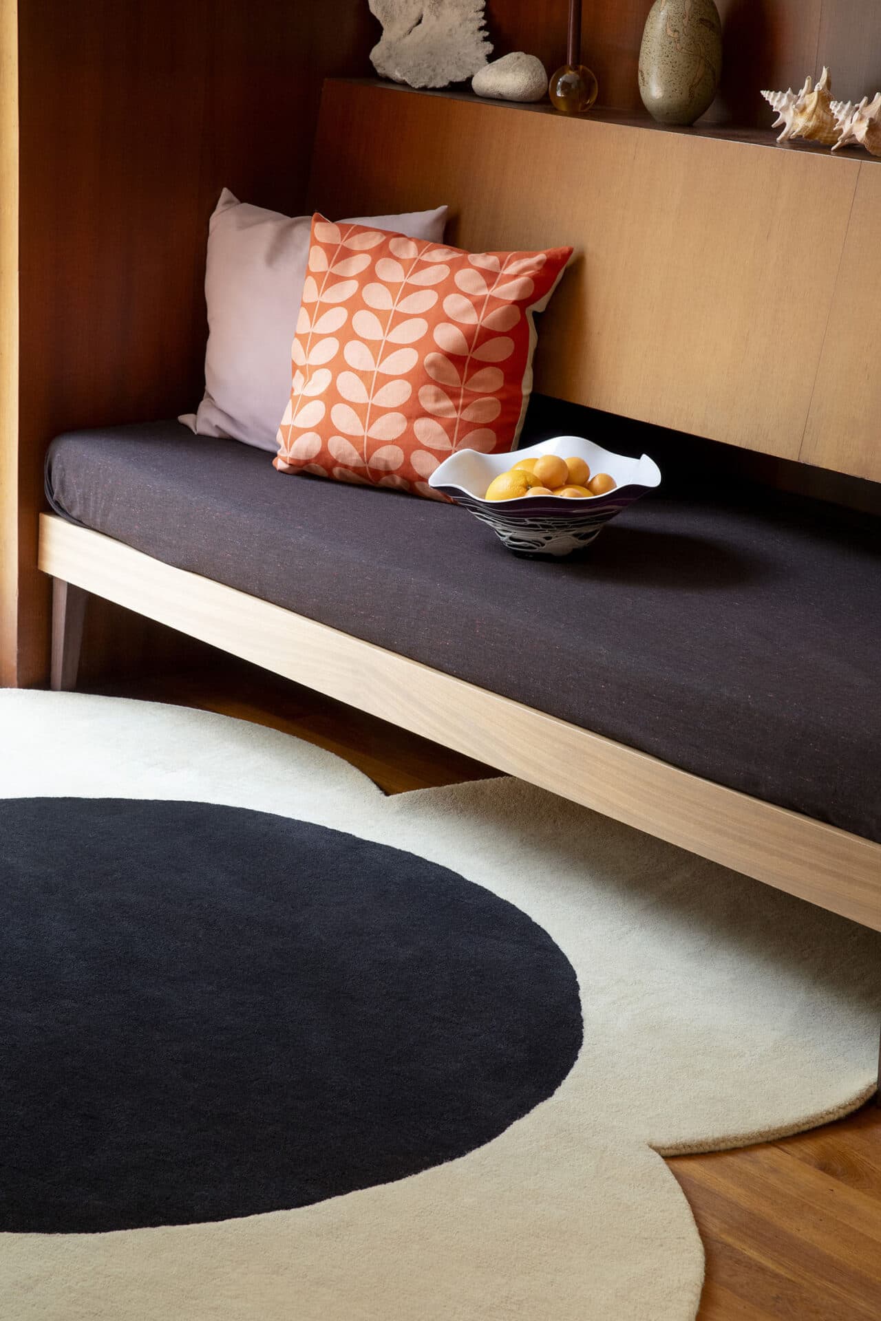 Dywan Flower Spot Ecru/Black 150x150 cm, ecru, czarny, wełna, Orla Kiely - 54627