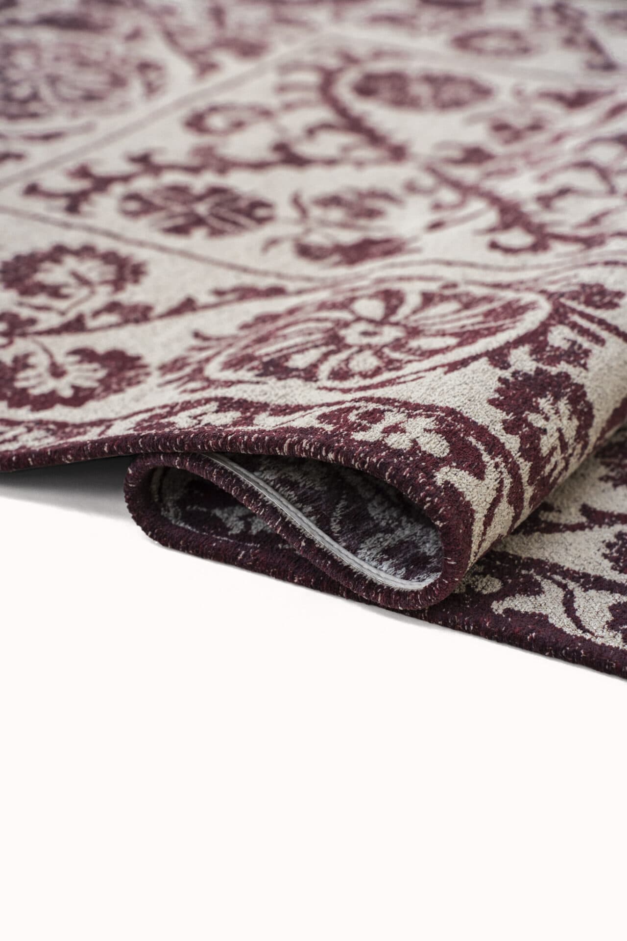 Dywan SUZANI ZEPHYR, beżowy, bordowy, 240x340 cm, Louis De Poortere - 56772