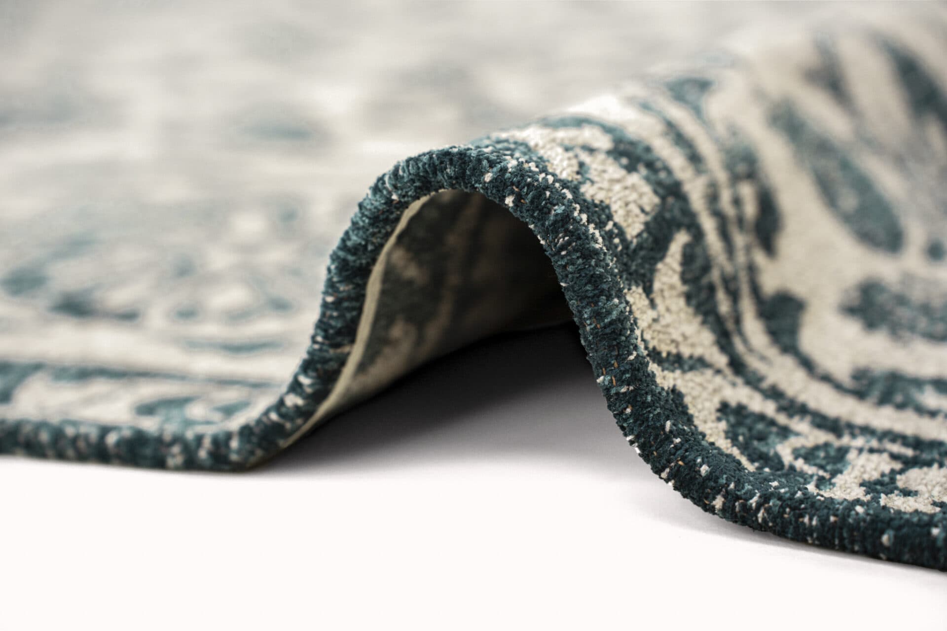 Rug SUZANI NOTOS 9733 170x240 cm beige, green, Louis De Poortere - 56676