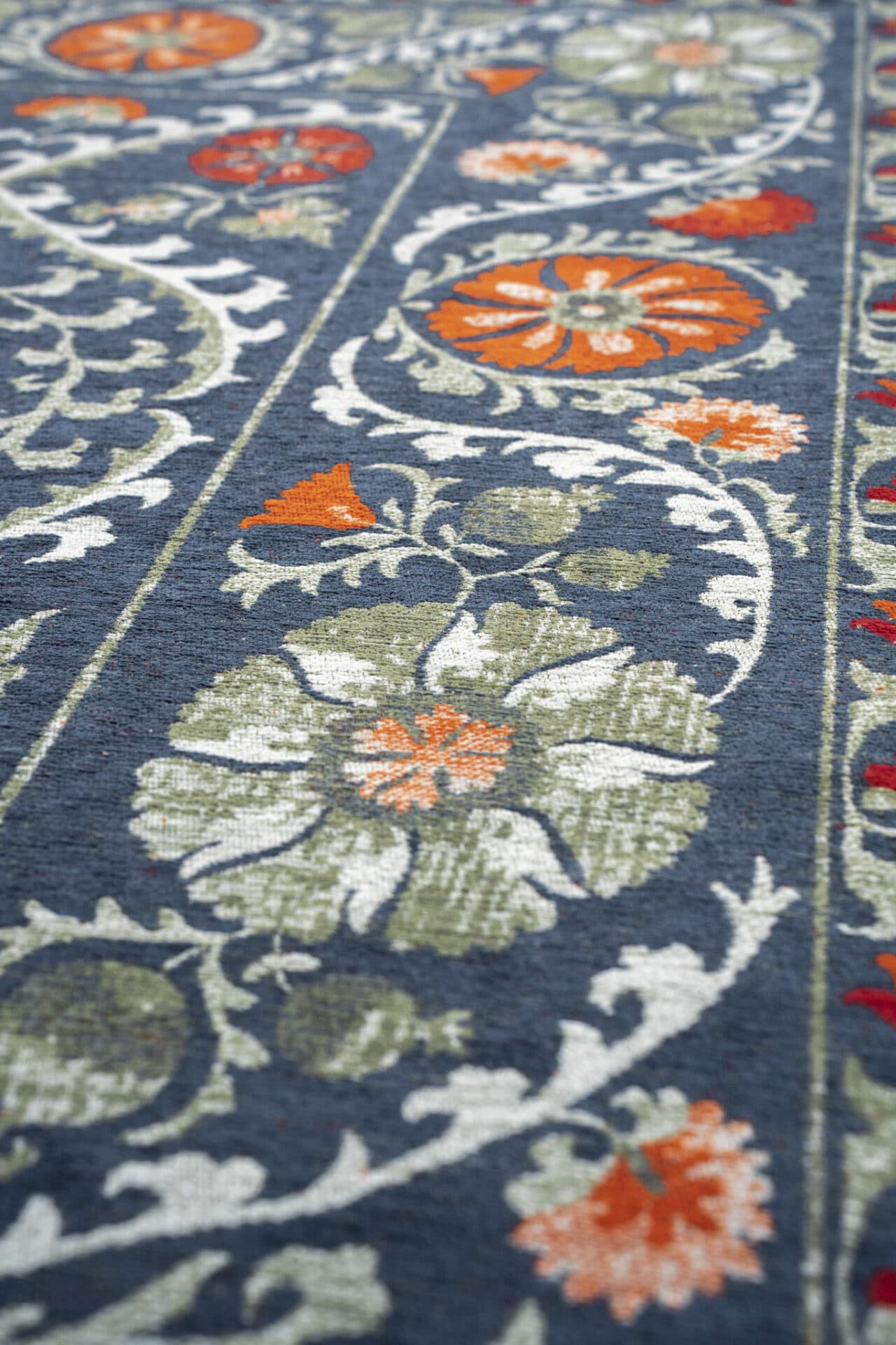 Dywan SUZANI NORDIC 200x280 cm granatowy, czerwony, Louis De Poortere - 56549