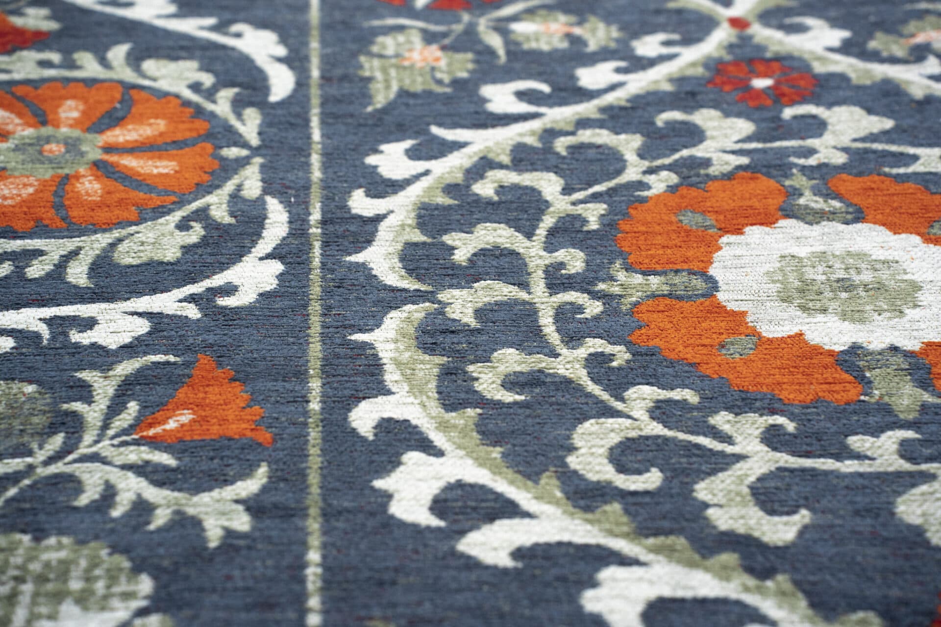 Dywan SUZANI NORDIC, granatowy, Louis De Poortere, 240x340 cm - 56540