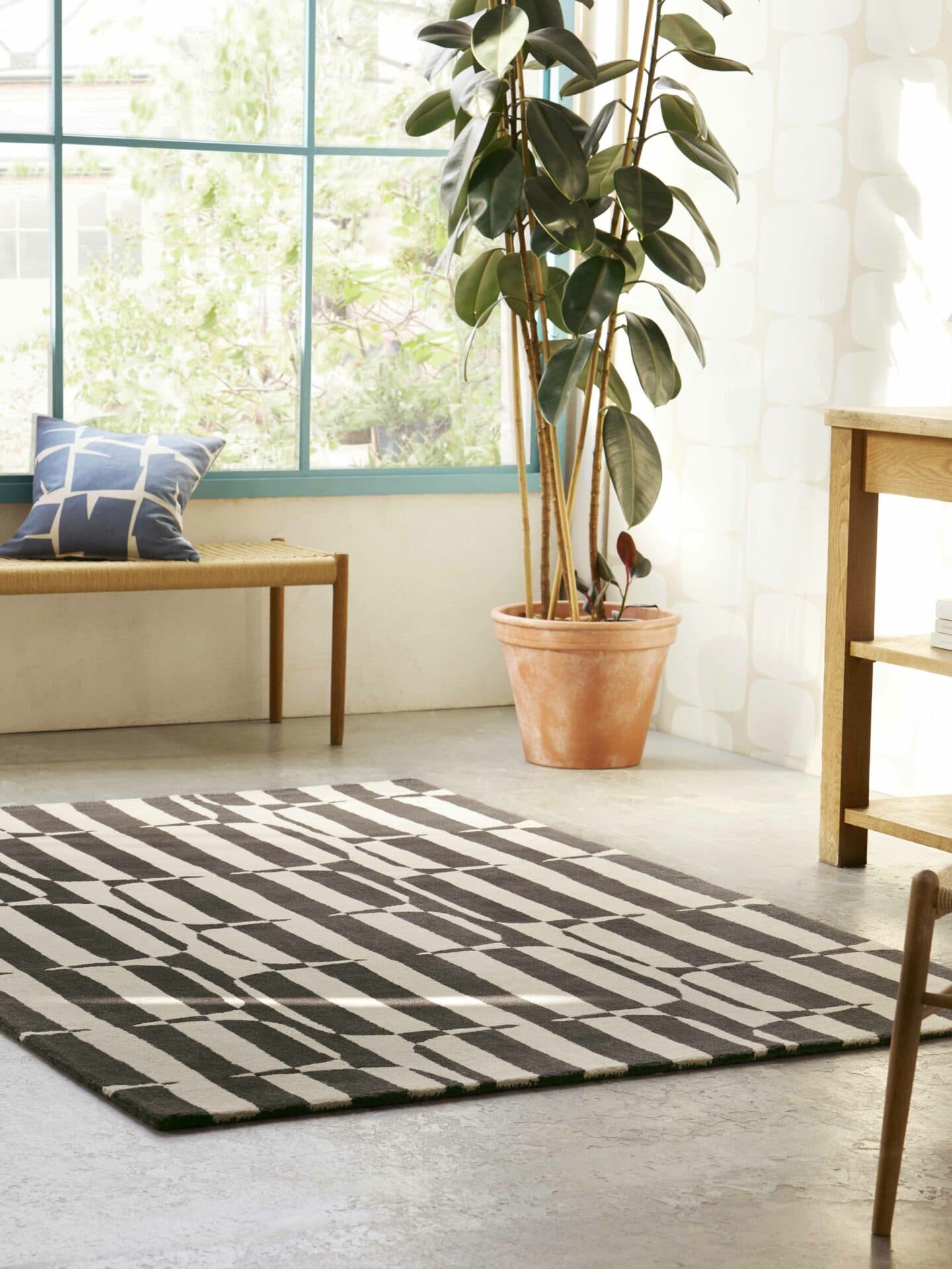 Rug LOHKO STRIPE CHARCOAL, beige, black, wool, 120x180 cm, Scion Living - 56328