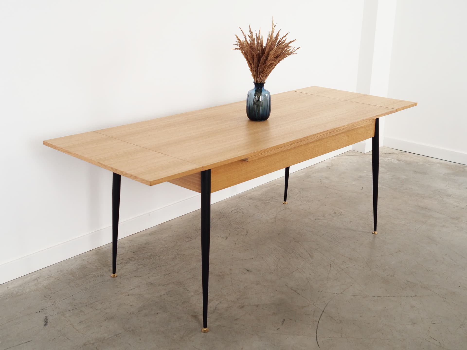 Extending dining table, light brown oak, black metal, brass, Italy, 1980s. - 58793