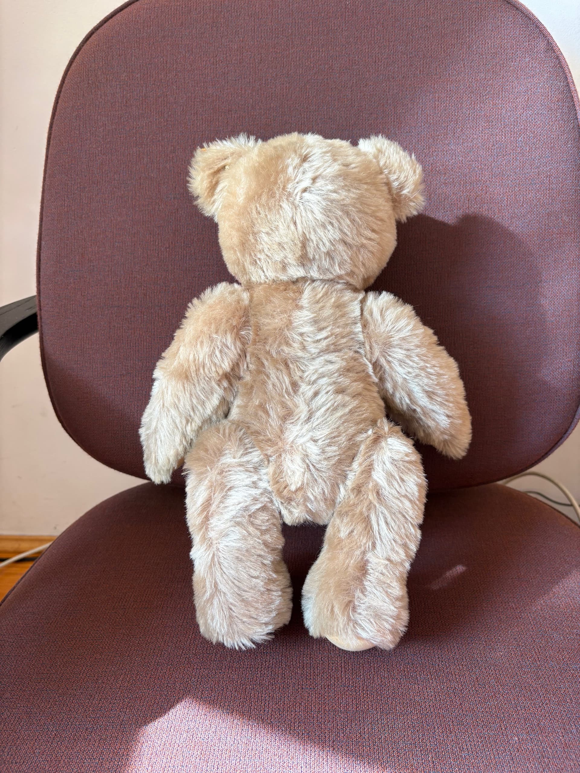 Teddy bear, beige mohair, Steiff, Germany, 1980s. - 58972