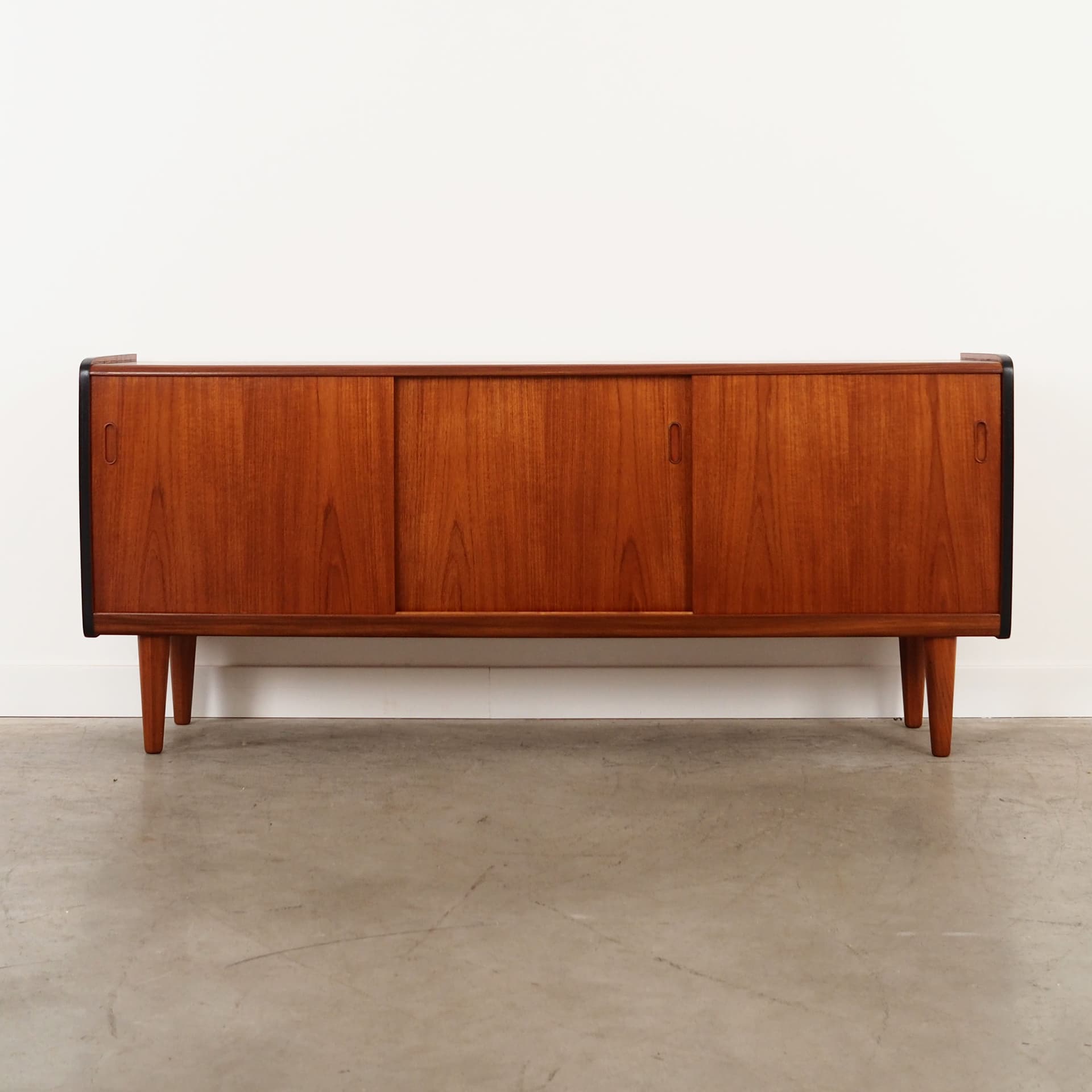 Sideboard, teak brązowy, Dania, lata 70. - 59047