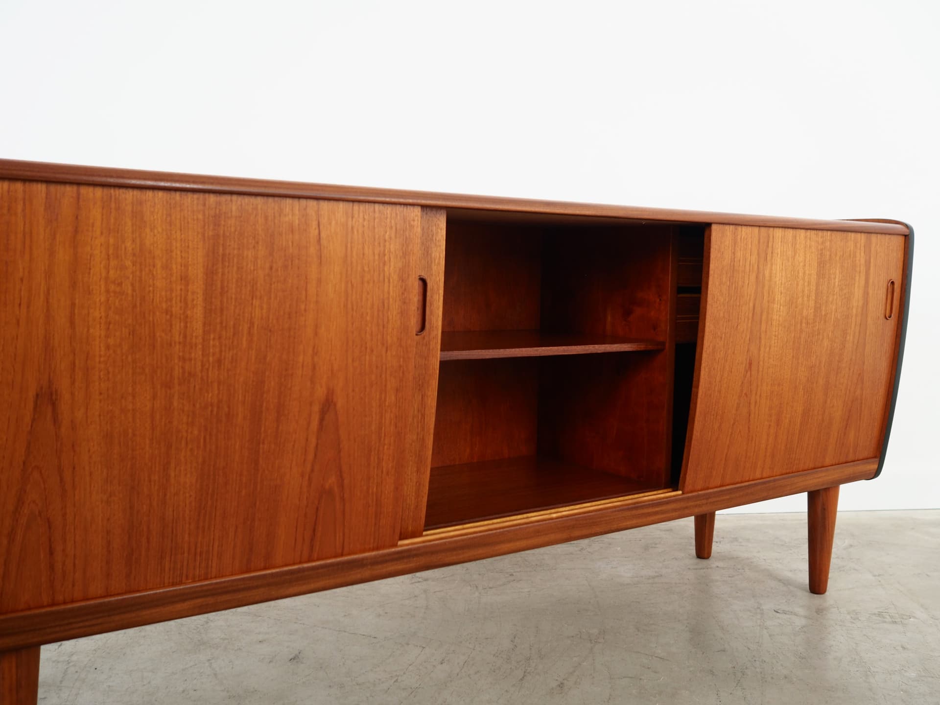 Sideboard, teak brązowy, Dania, lata 70. - 59056
