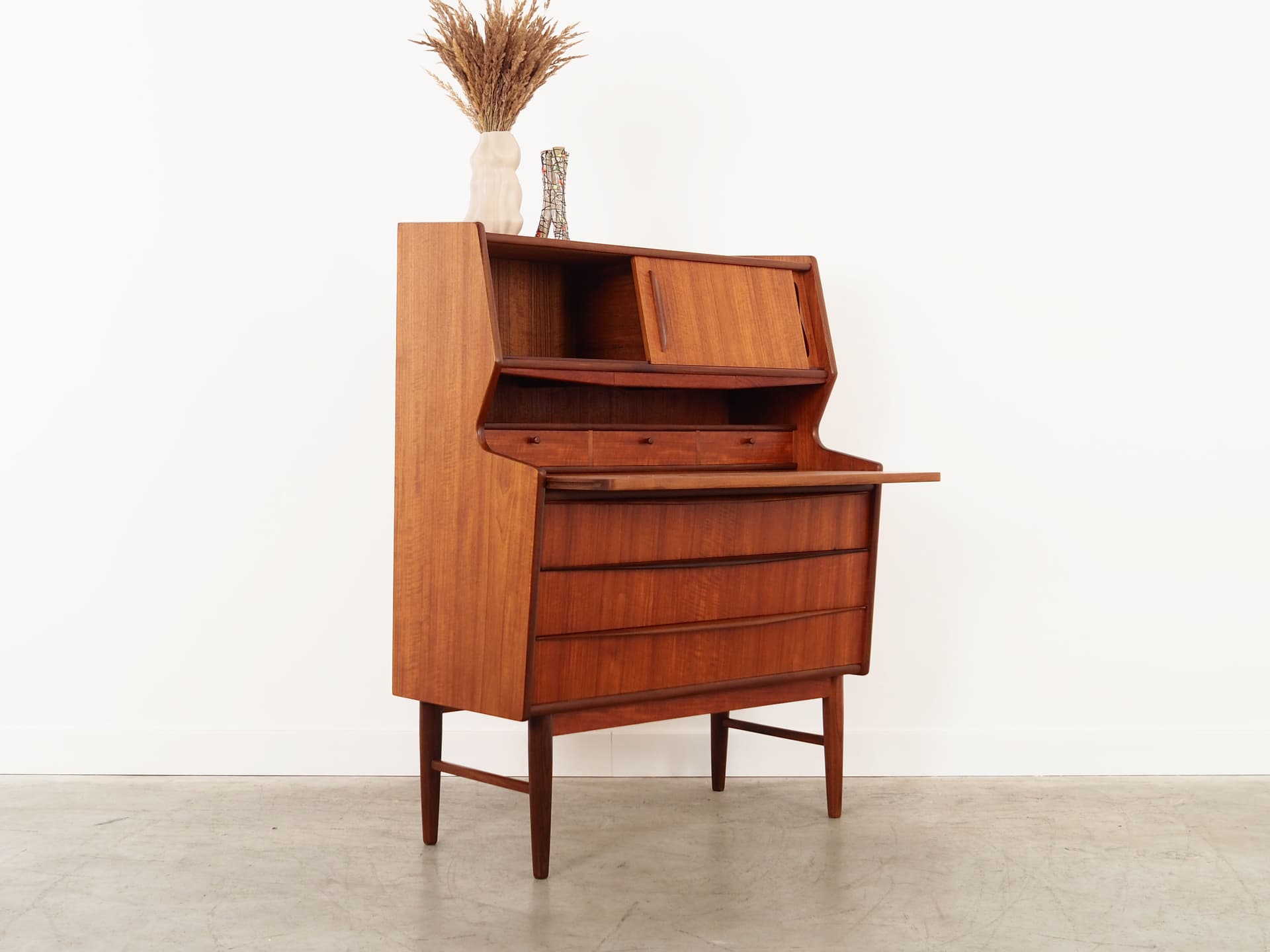 Secretary desk, brown teak, Denmark, 1970s. - 59065