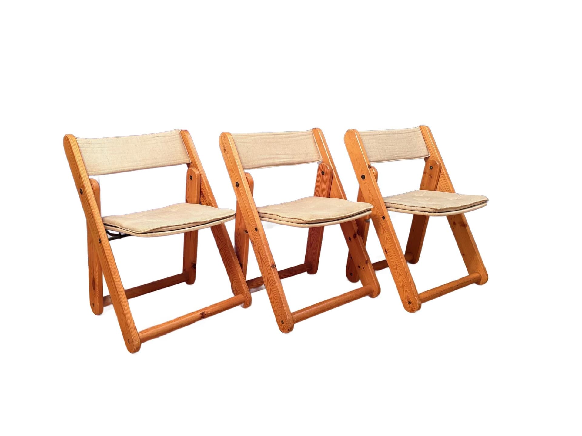 Komplet trzech krzeseł Kon-Tiki, sosna miodowa, płótno beżowe, proj. G. Lundgren, Ikea, Szwecja, lata 70.
