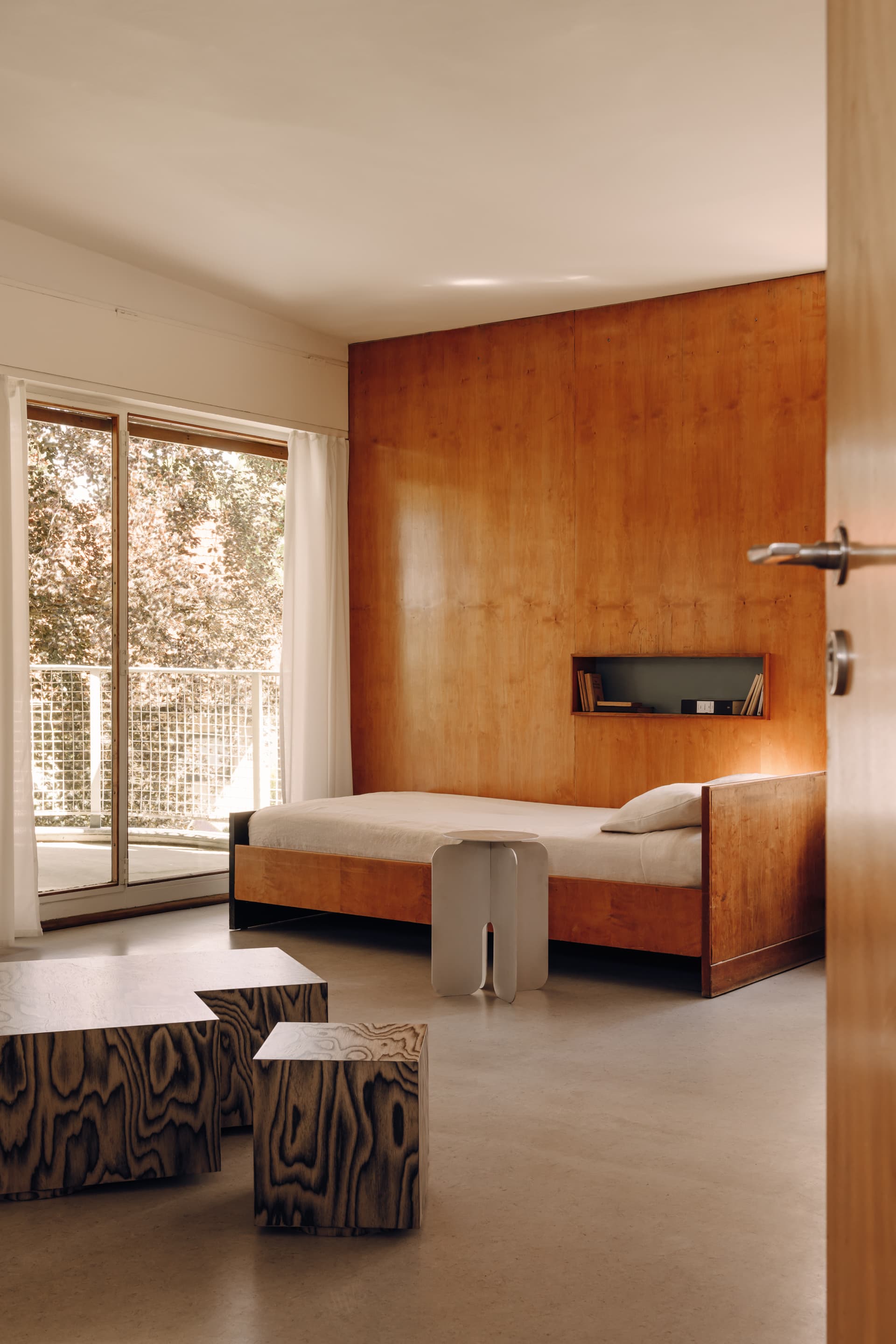 Beige Coffee Table with Alpi Veneer, by E. Sottsass, 1980s - 61278