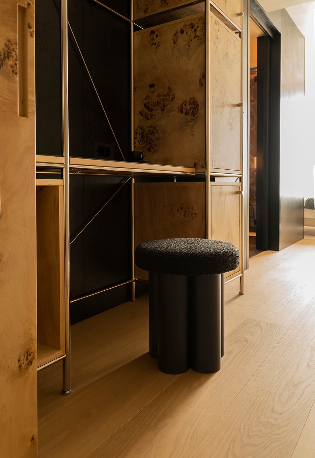 Stołek tapicerowany czarny boucle Ø38x45 cm Object 064, NG Design - 62206